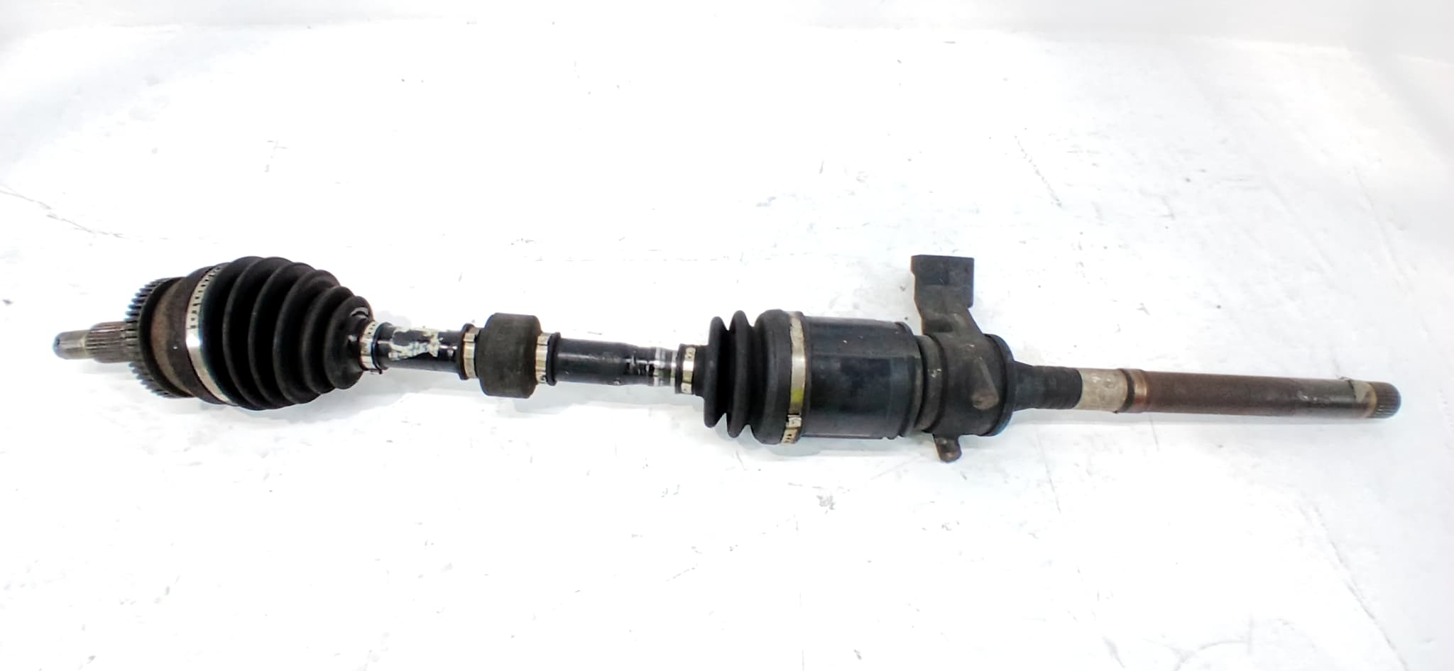 Transmision delantera derecha HYUNDAI SANTA FE (BM)