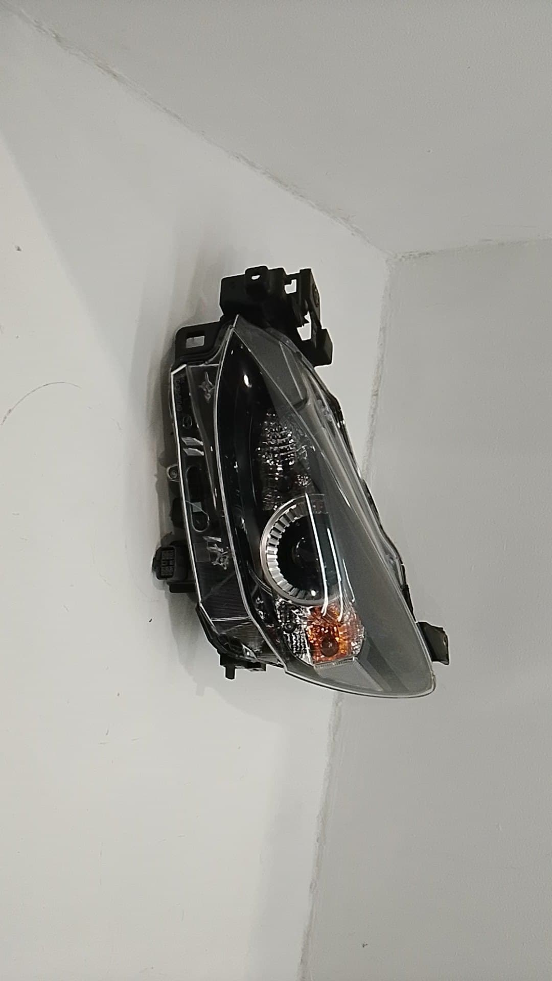Faro izquierdo MAZDA 2