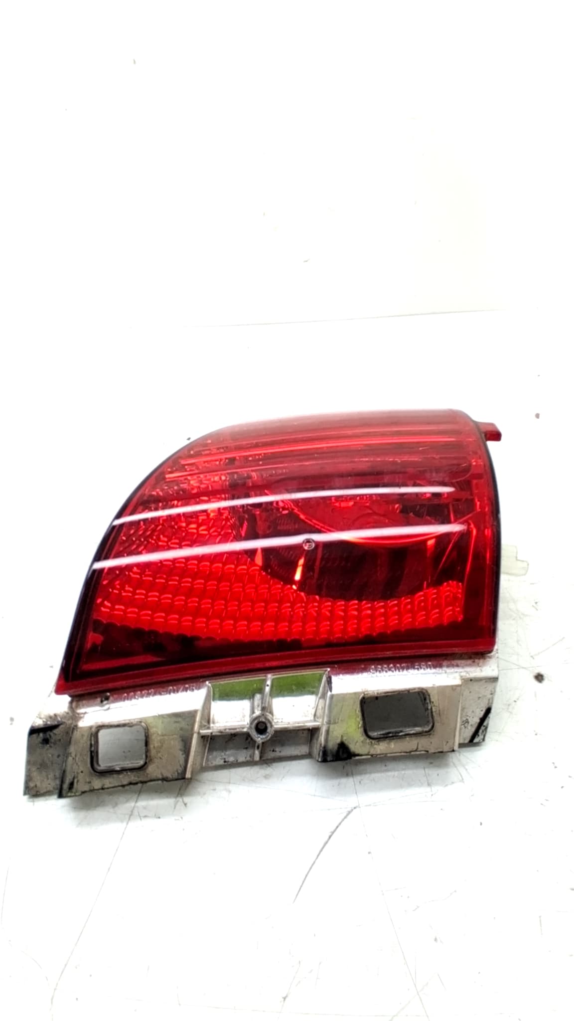 Piloto trasero izquierdo paragolpes PEUGEOT 2008 (--.2013->) 3