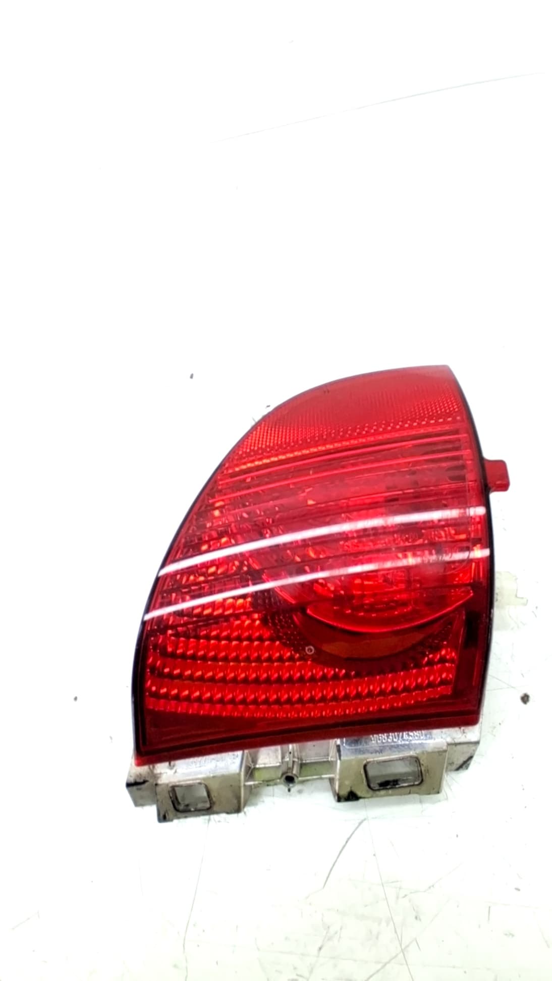 Piloto trasero izquierdo paragolpes PEUGEOT 2008 (--.2013->)