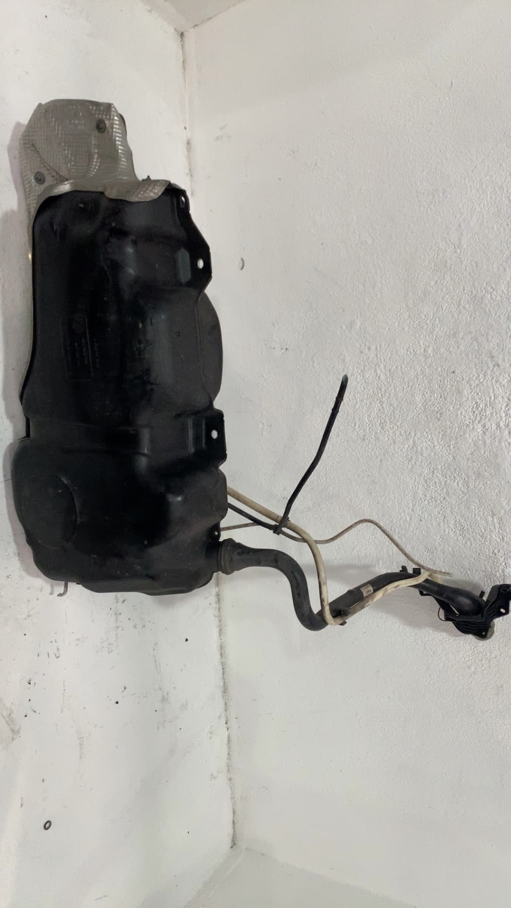 Deposito combustible VOLKSWAGEN POLO 4