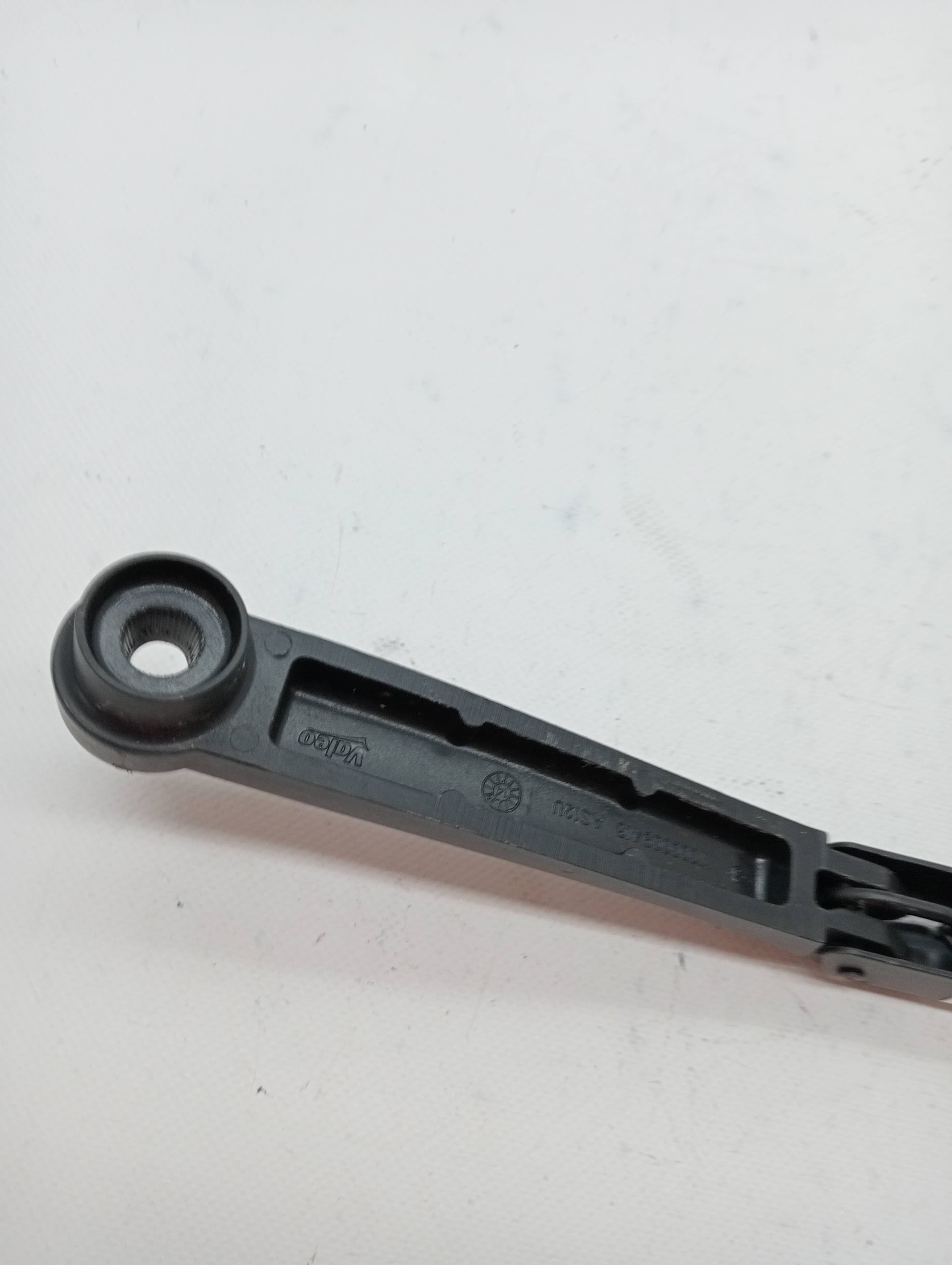 Brazo limpia delantero derecho HYUNDAI IX20 3