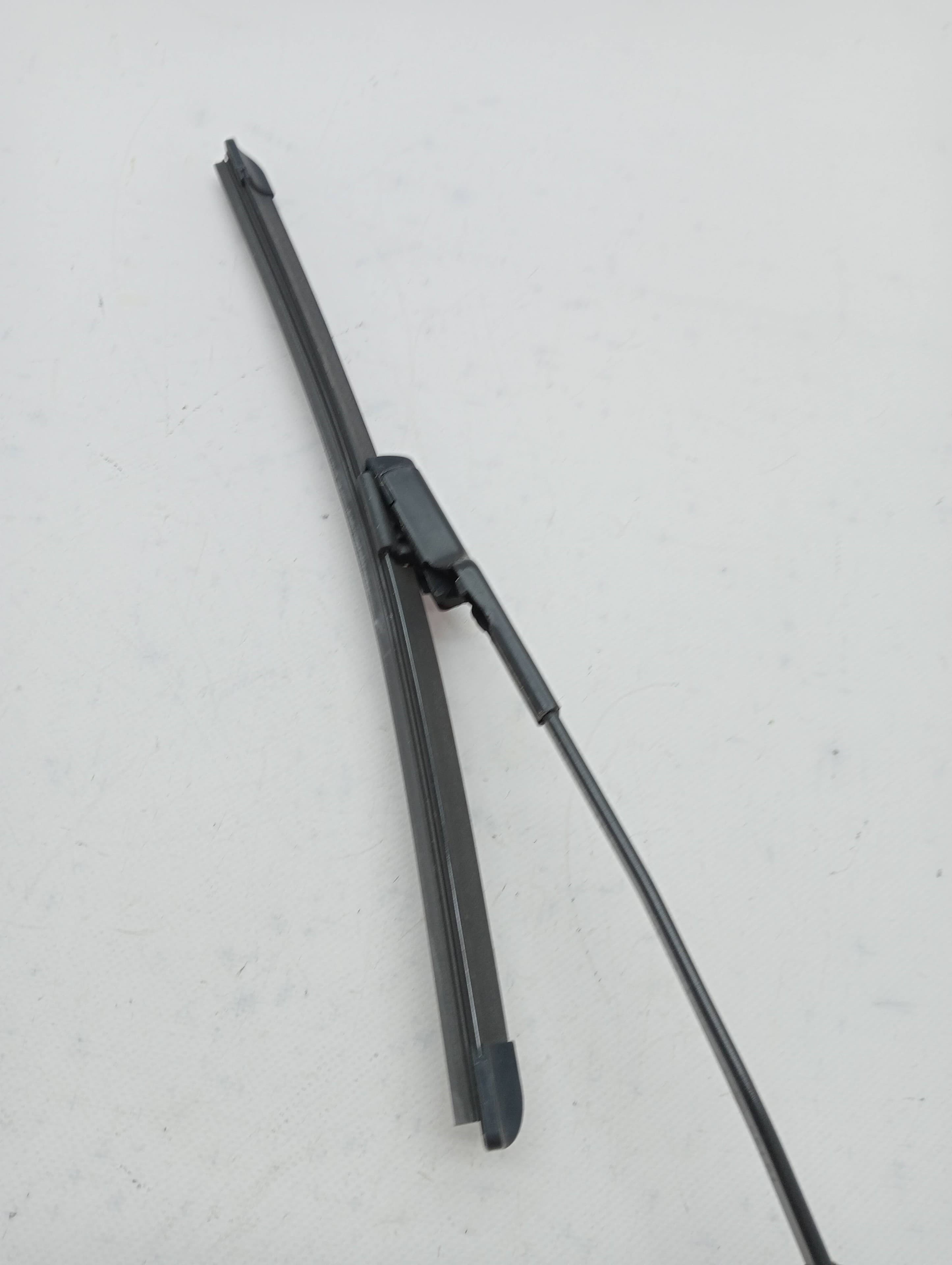 Brazo limpia delantero derecho HYUNDAI IX20 2