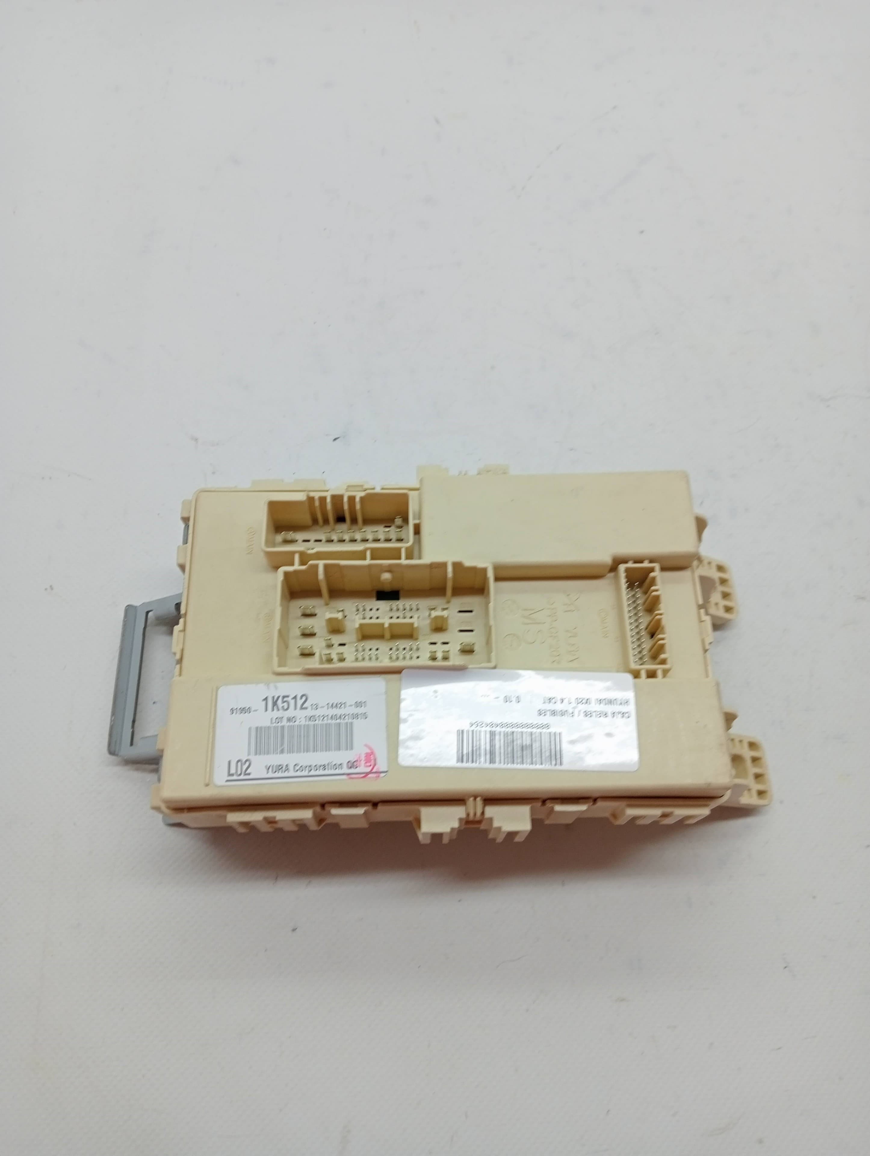 Caja reles / fusibles HYUNDAI IX20