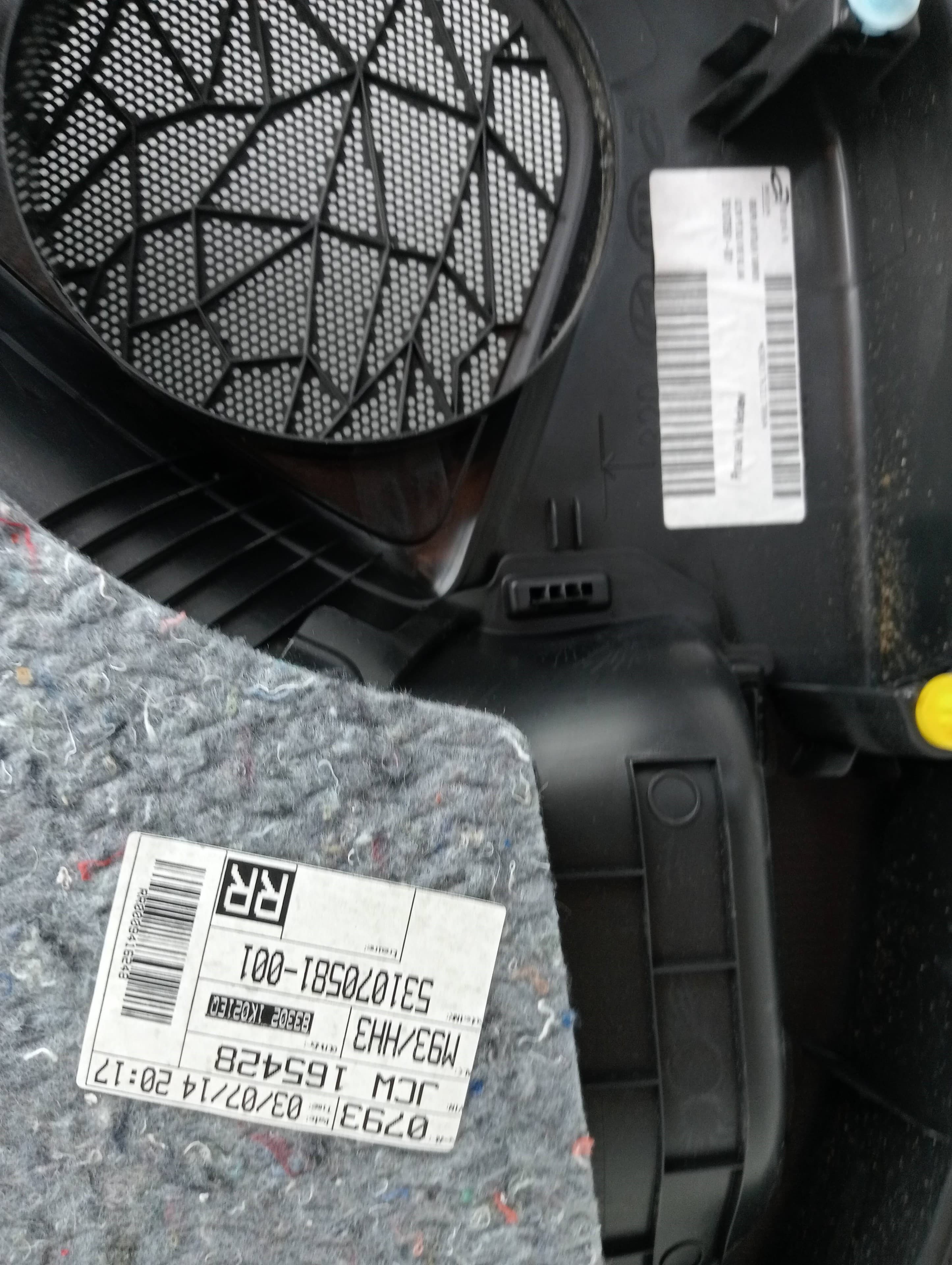 Guarnecido puerta trasera derecha HYUNDAI IX20 2
