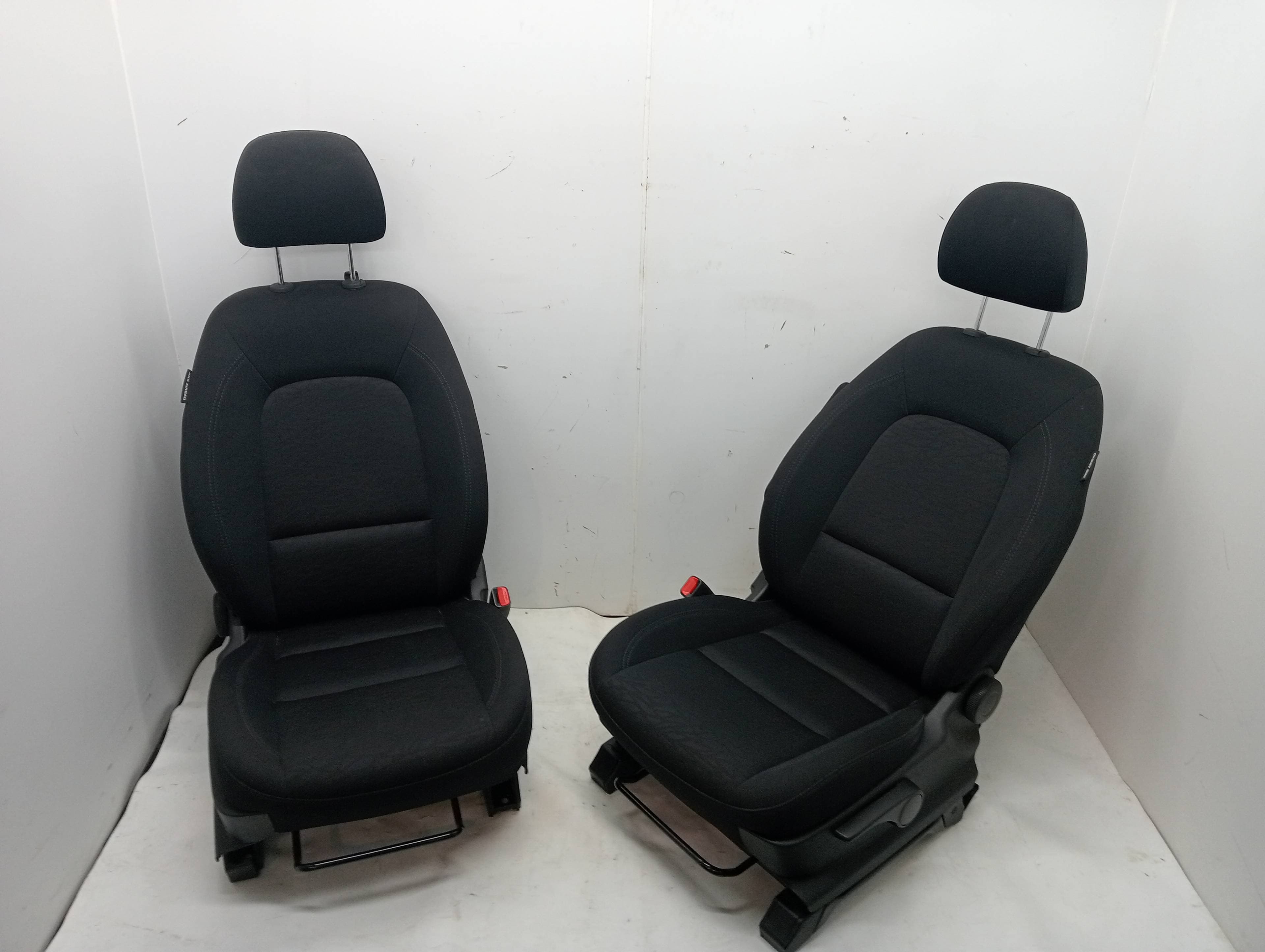 Juego asientos completo HYUNDAI IX20