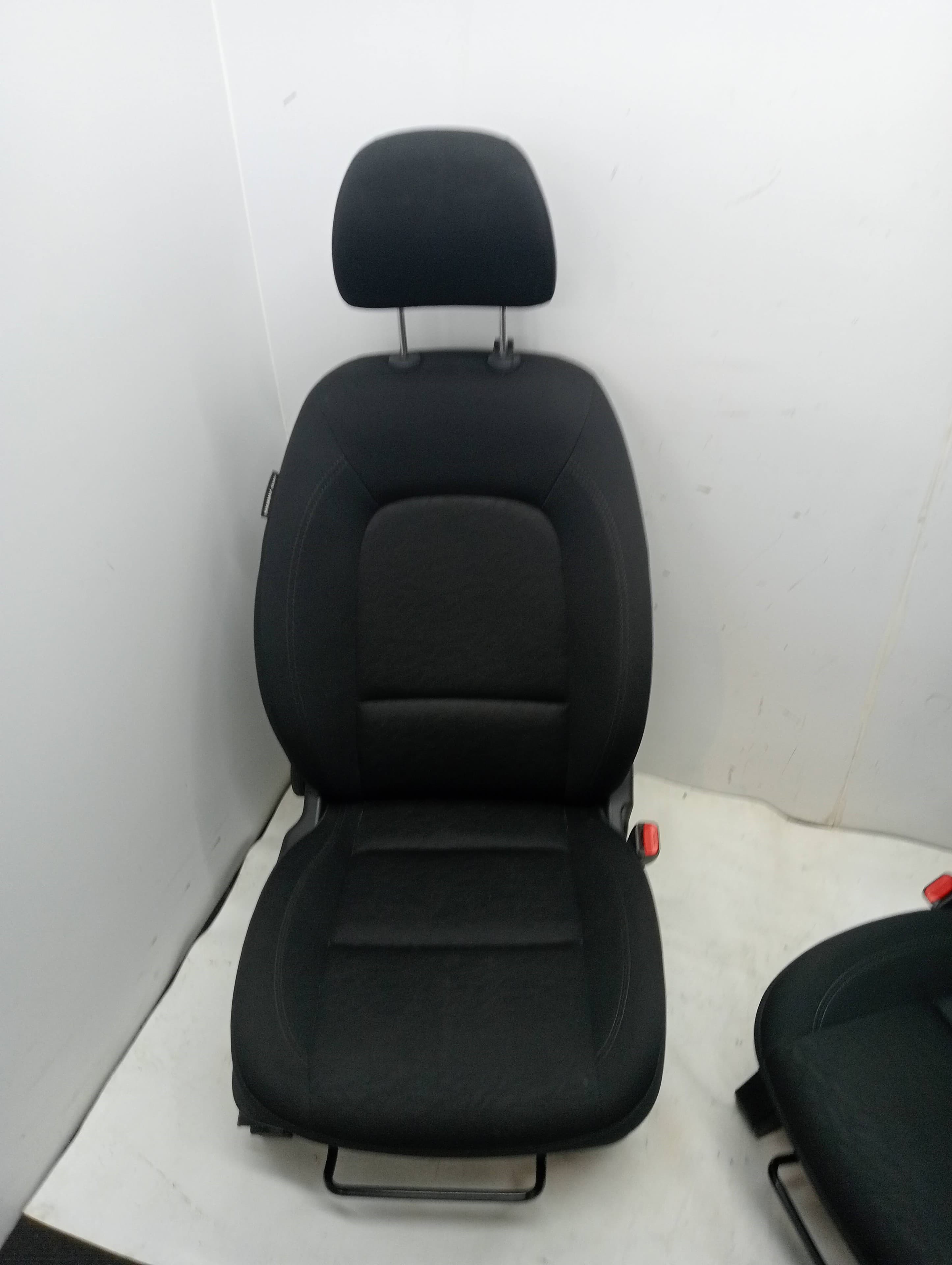 Juego asientos completo HYUNDAI IX20 5