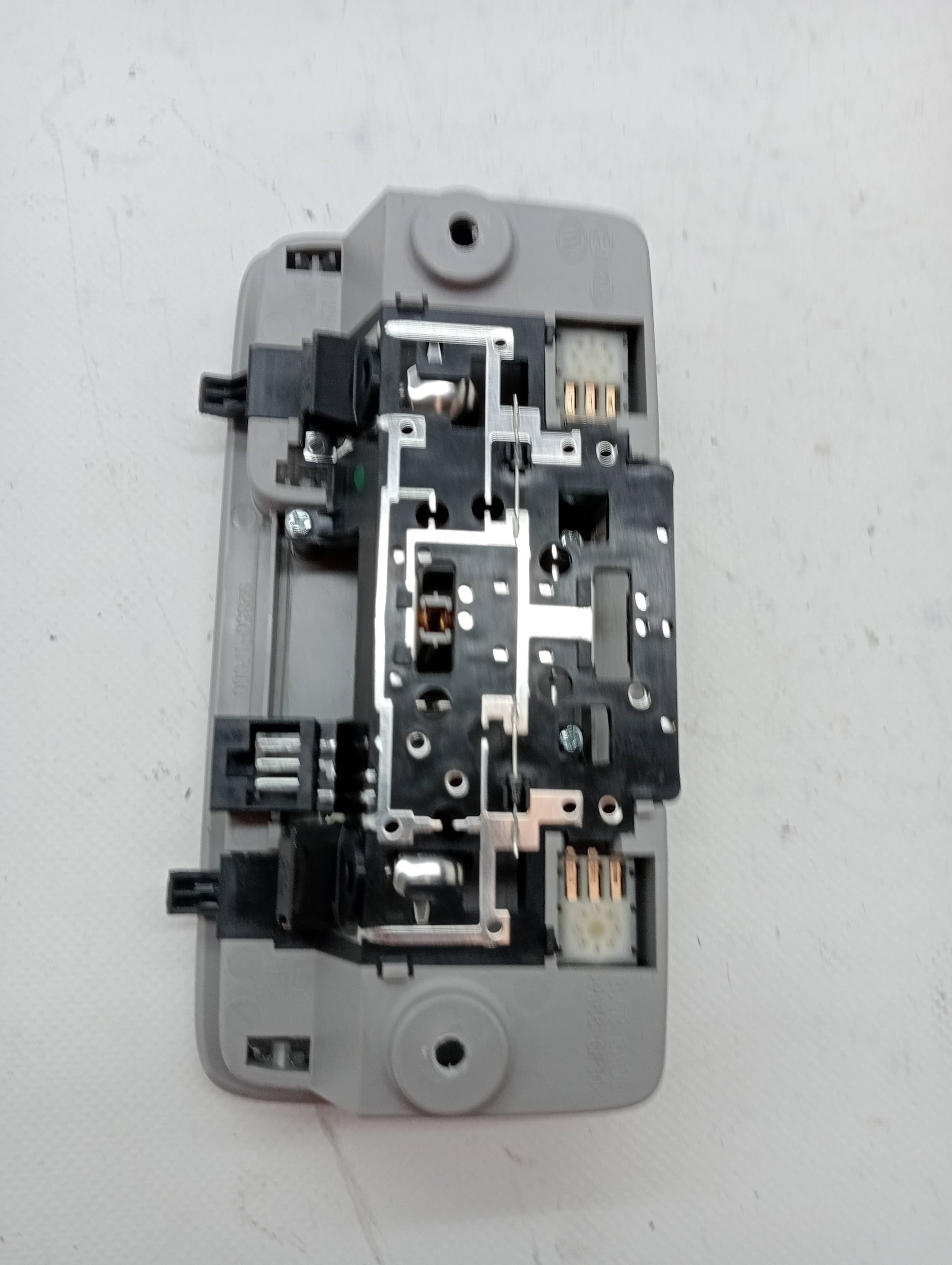 Luz interior HYUNDAI IX20 3