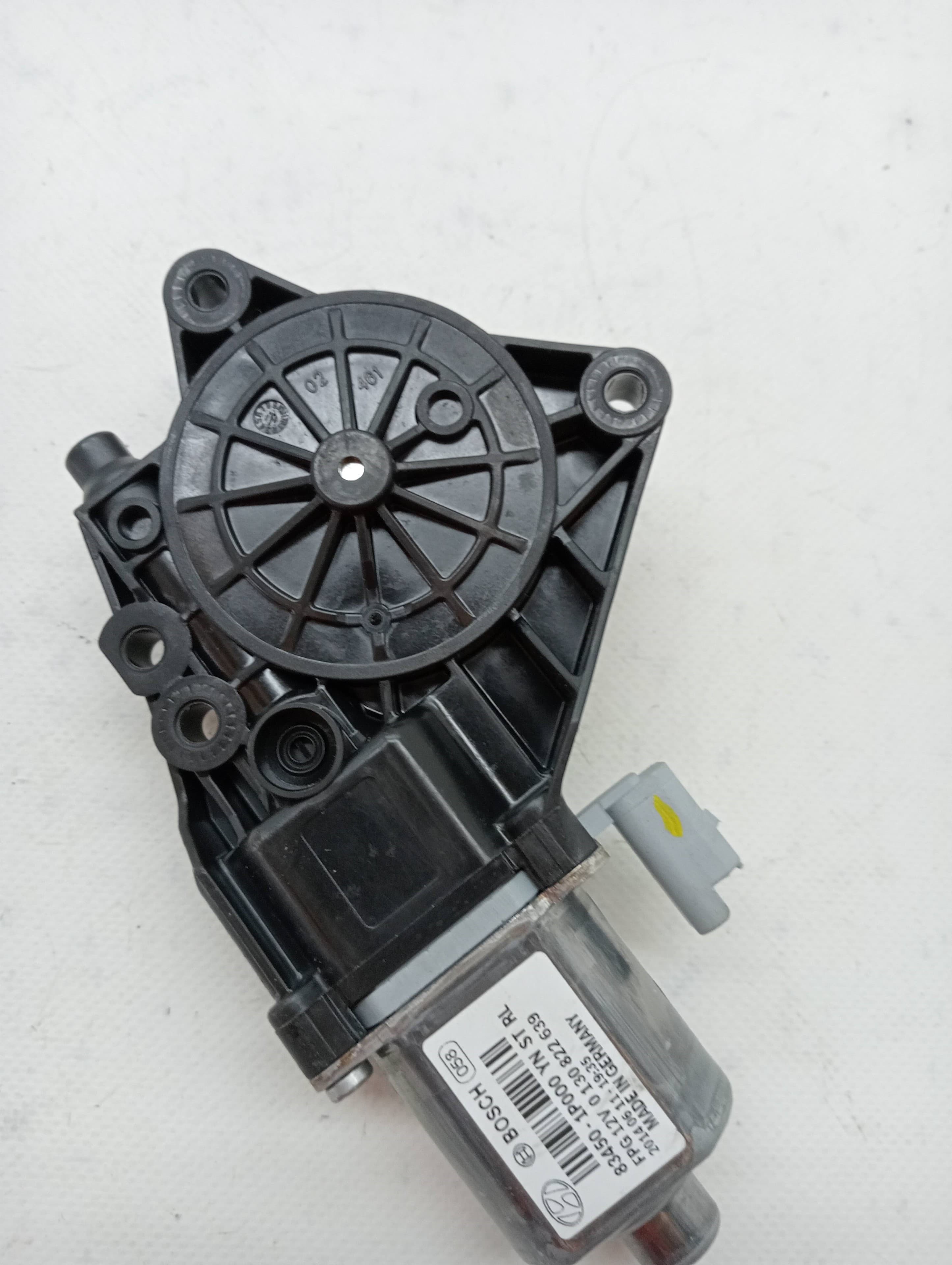 Motor elevalunas trasero izquierdo HYUNDAI IX20 3