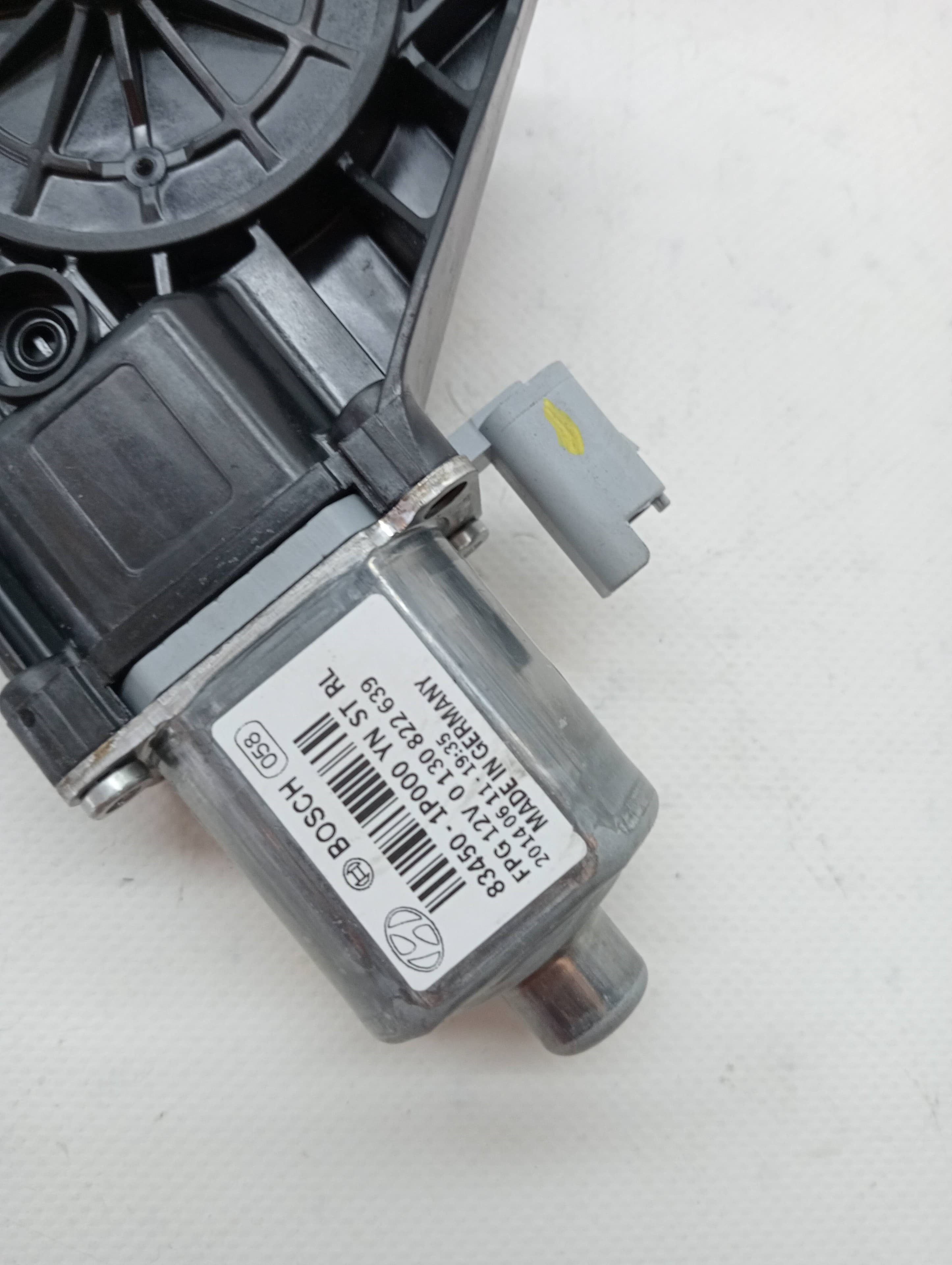 Motor elevalunas trasero izquierdo HYUNDAI IX20 2