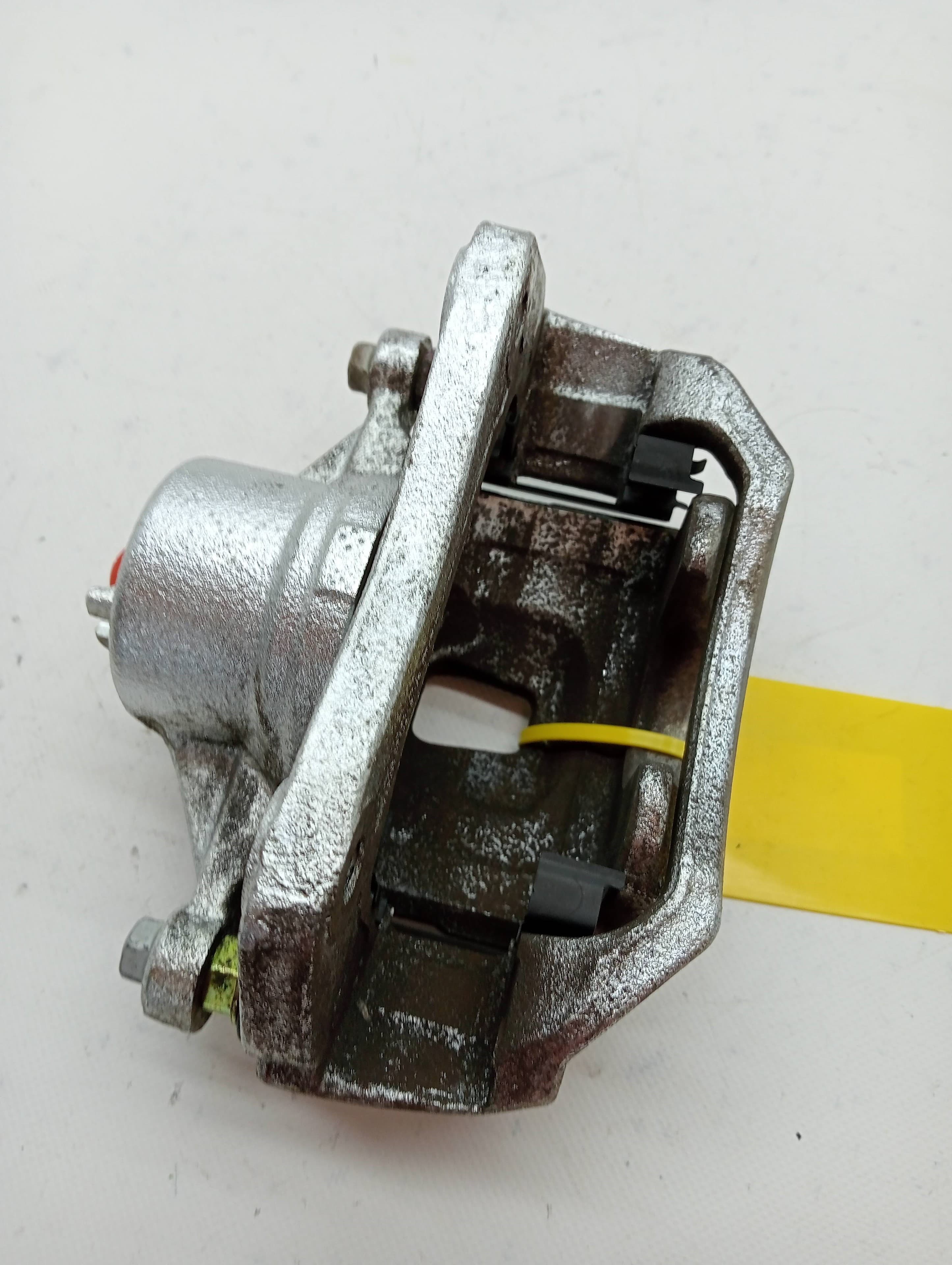 Recambio HYUNDAI IX20 ref. 581301K000 3