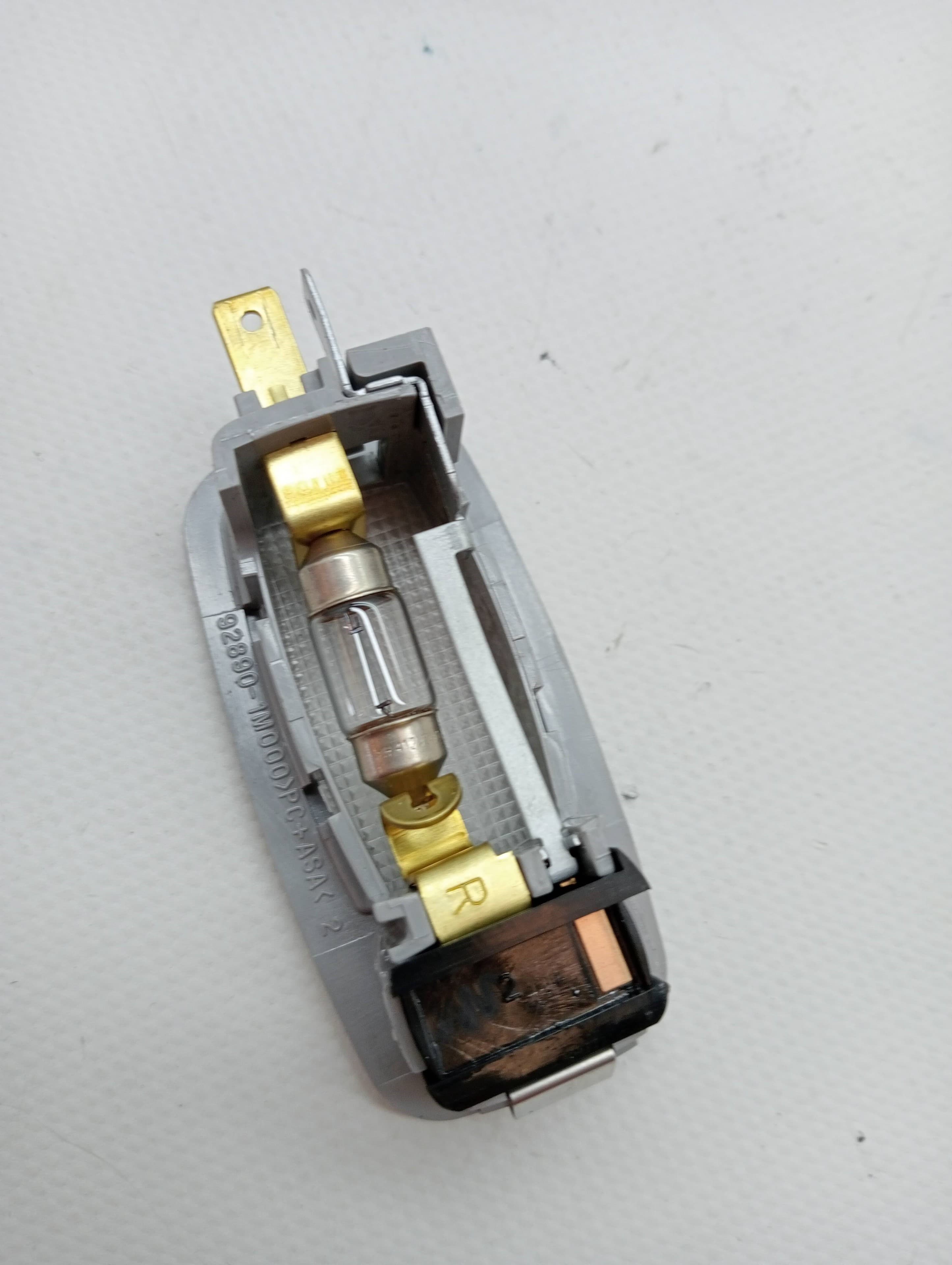 Luz interior HYUNDAI IX20 2