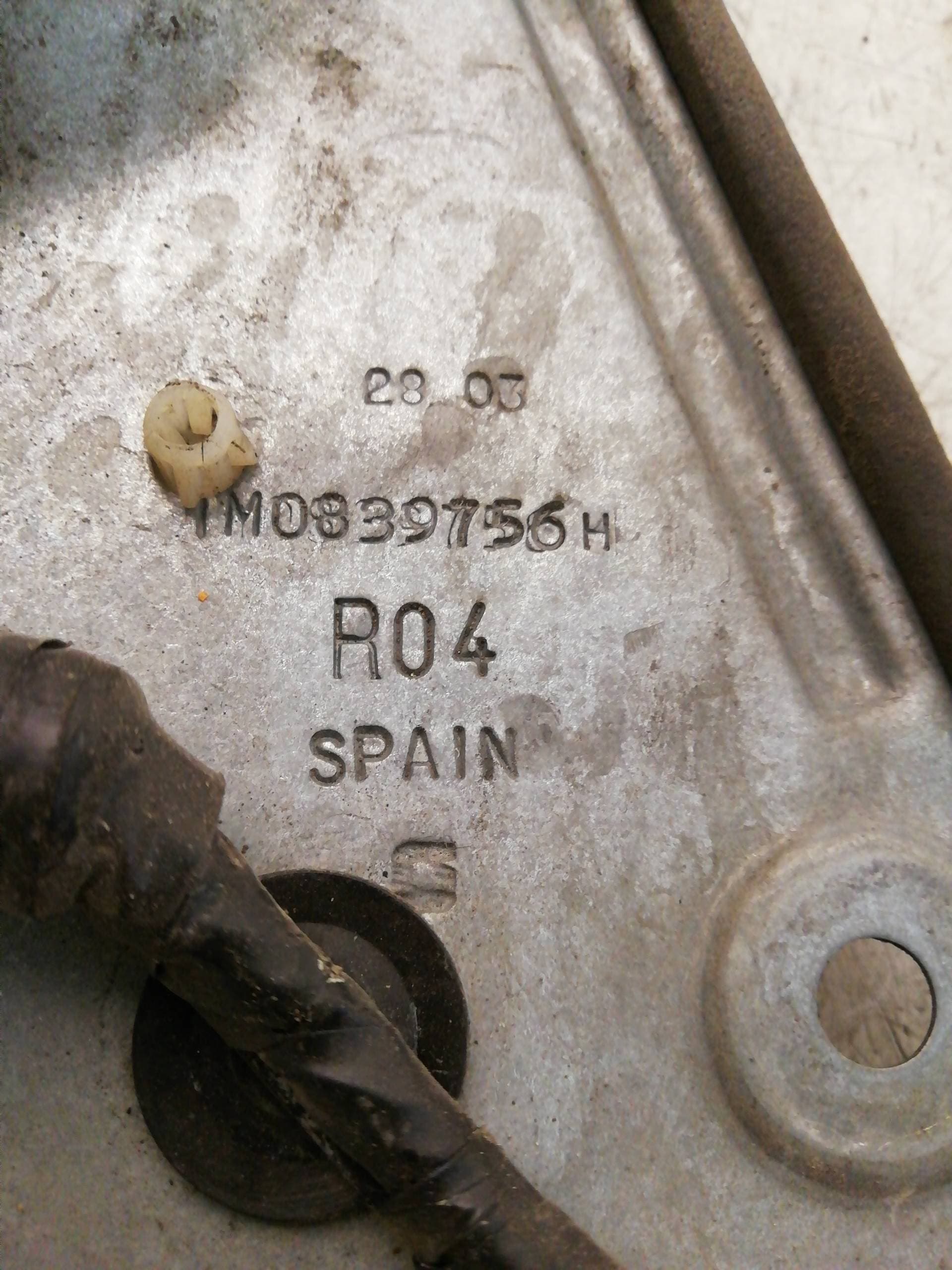 Elevalunas trasero derecho SEAT LEON (1M1) 3