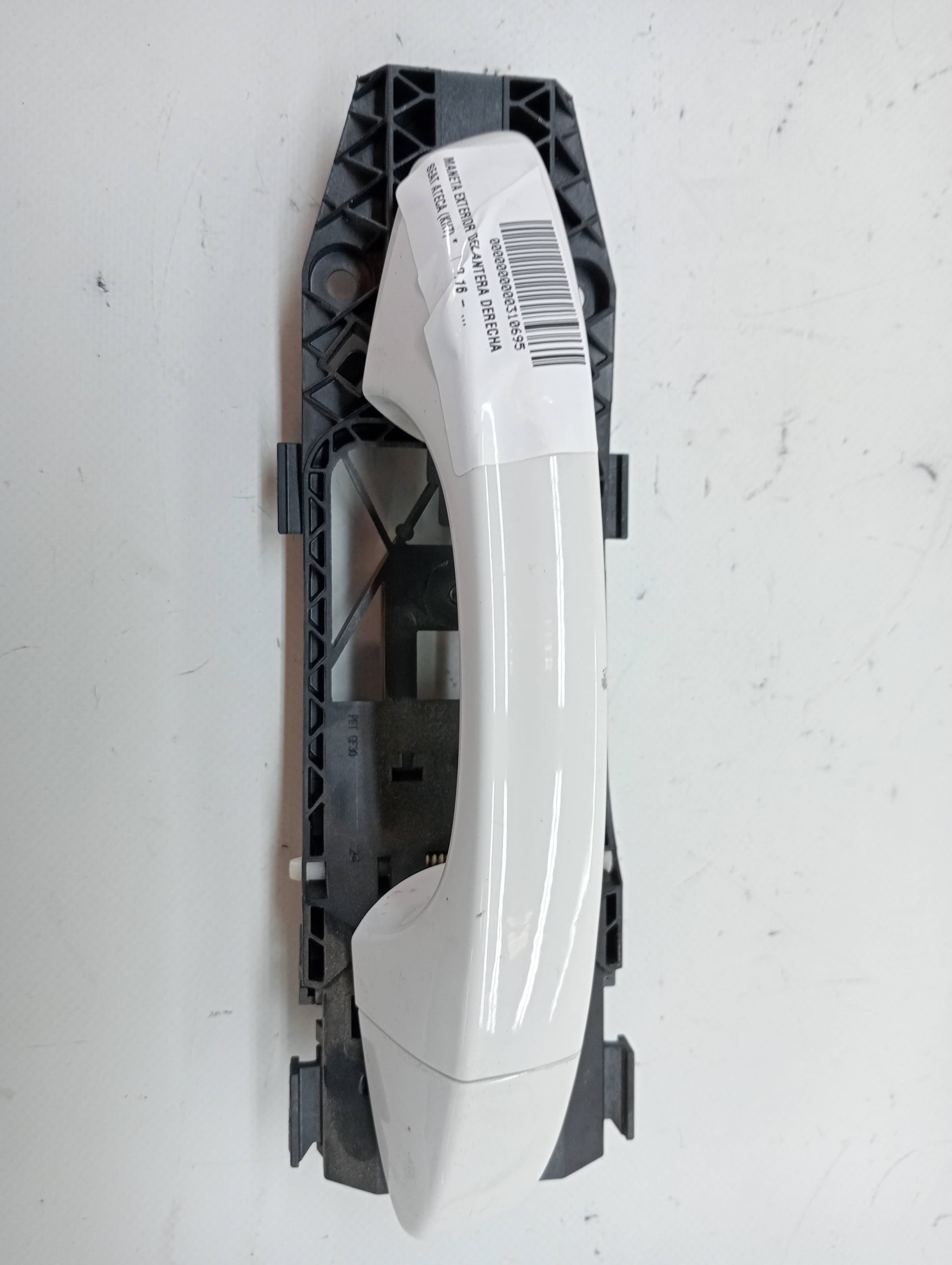 Maneta exterior delantera derecha SEAT ATECA (KH7)