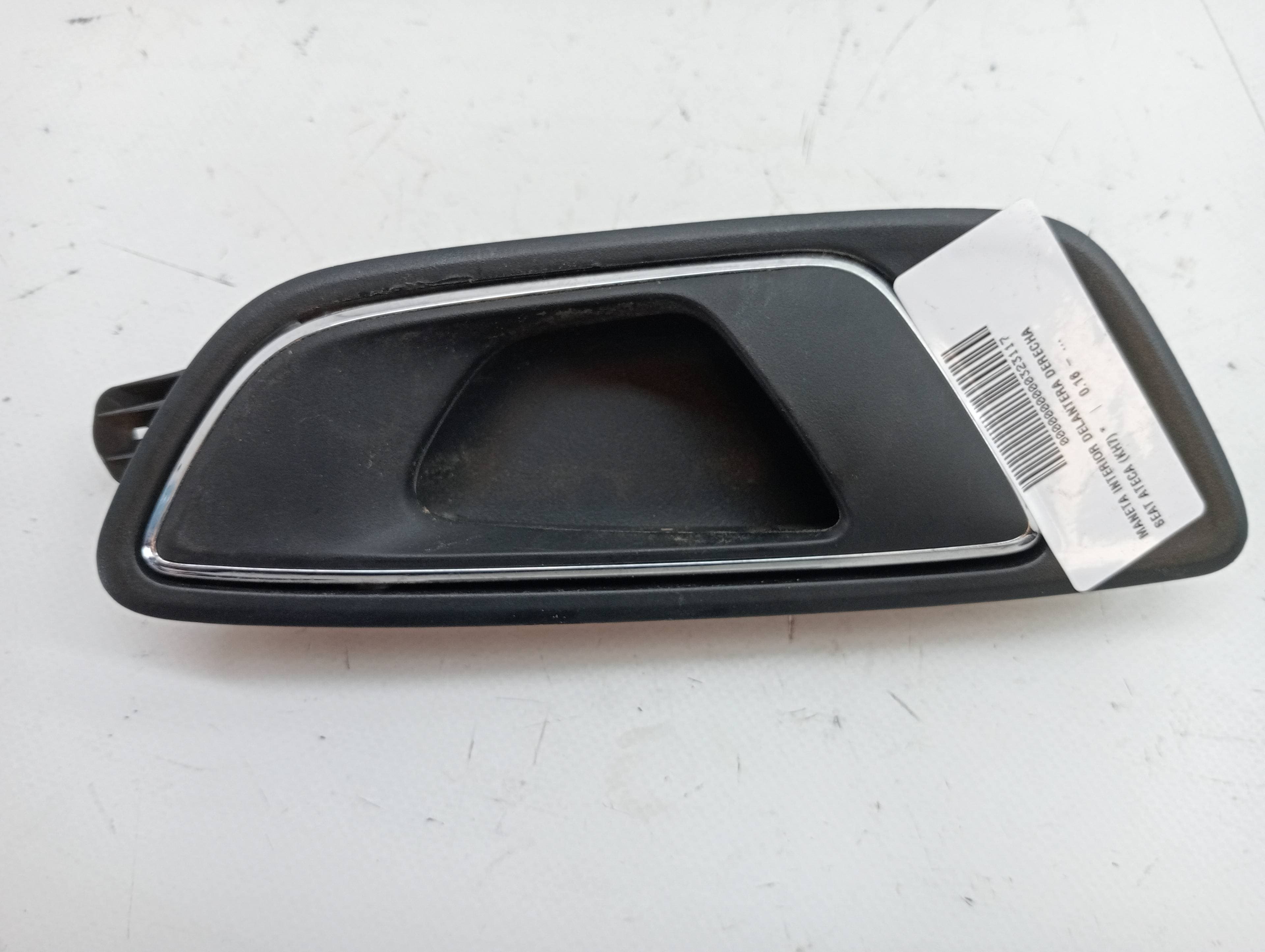 Maneta interior delantera derecha SEAT ATECA (KH7)