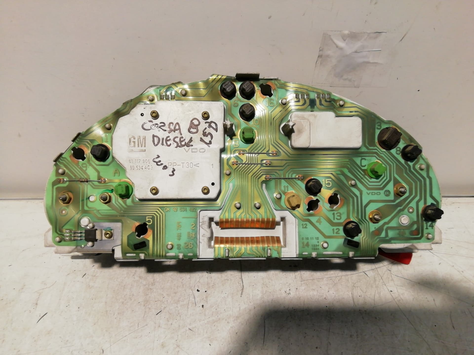 Cuadro instrumentos OPEL CORSA C 2