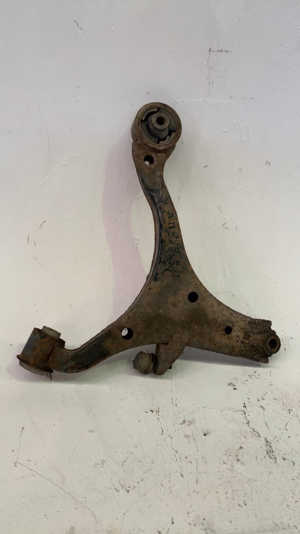Brazo suspension inferior delantero izquierdo HONDA CIVIC VII HATCHBACK (EU, EP, EV) 2