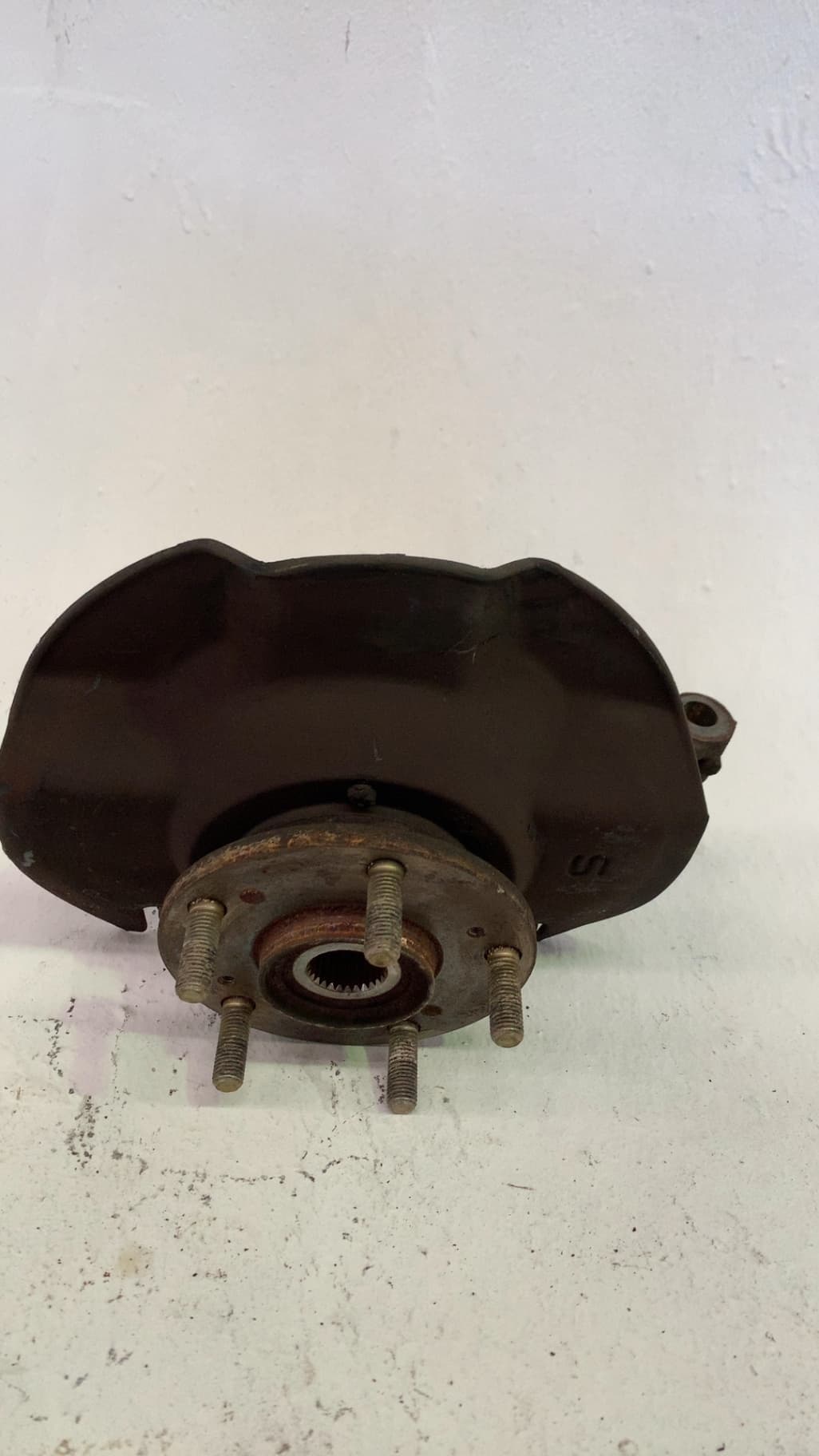 Mangueta delantera izquierda HONDA CIVIC VII HATCHBACK (EU, EP, EV)