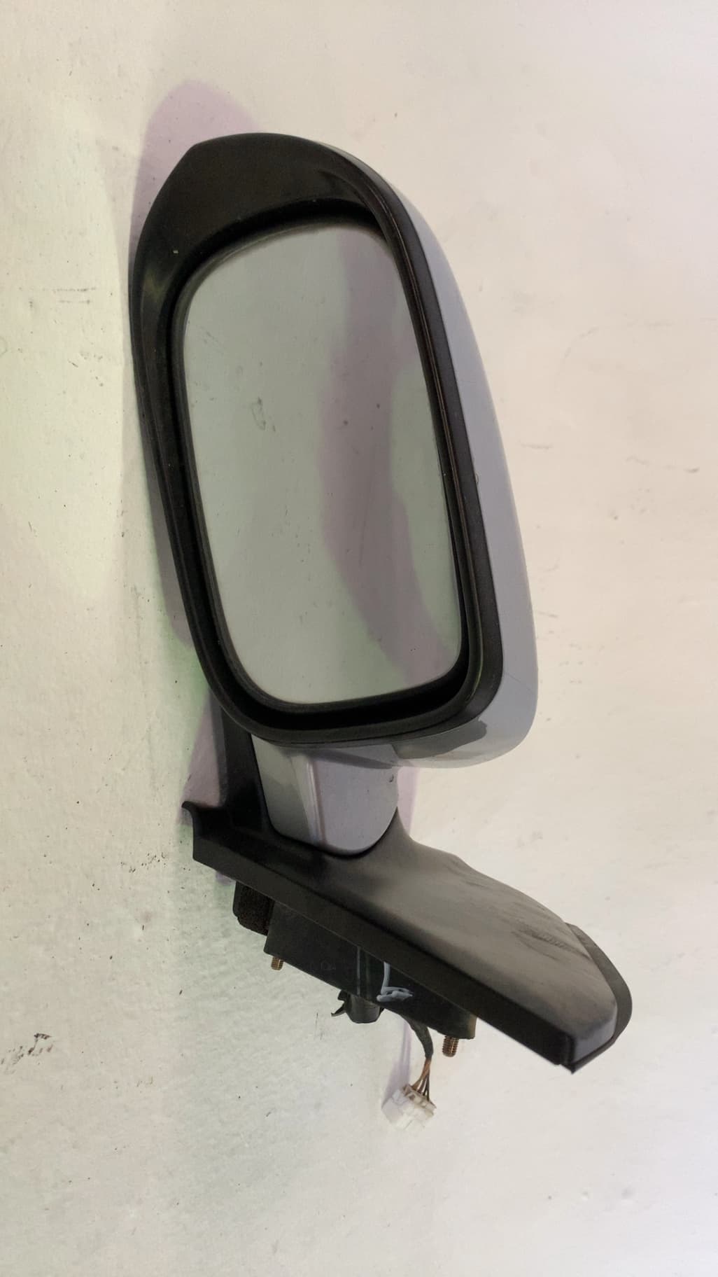 Retrovisor izquierdo HONDA CIVIC VII HATCHBACK (EU, EP, EV)