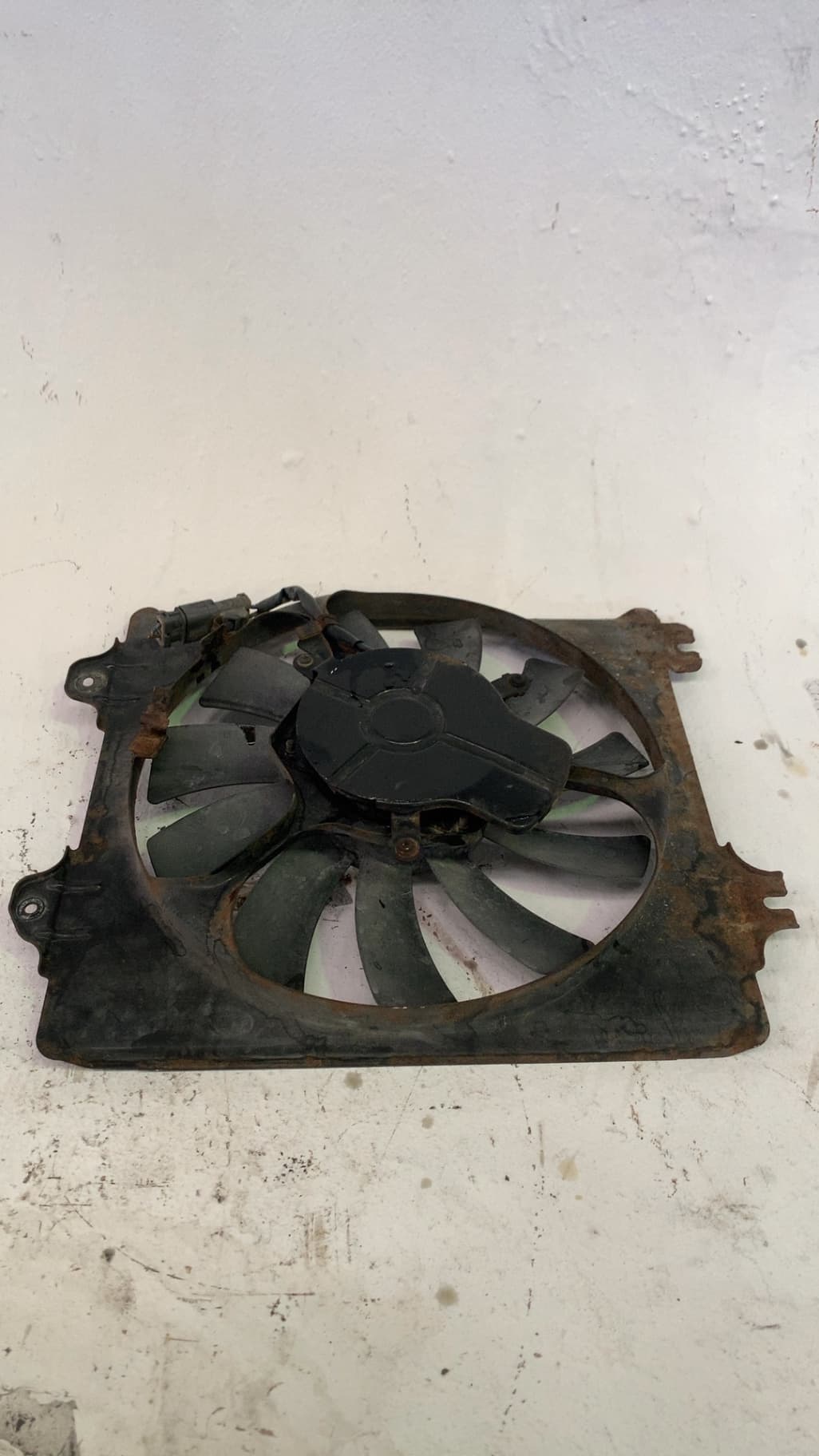Electroventilador HONDA CIVIC VII HATCHBACK (EU, EP, EV) 2