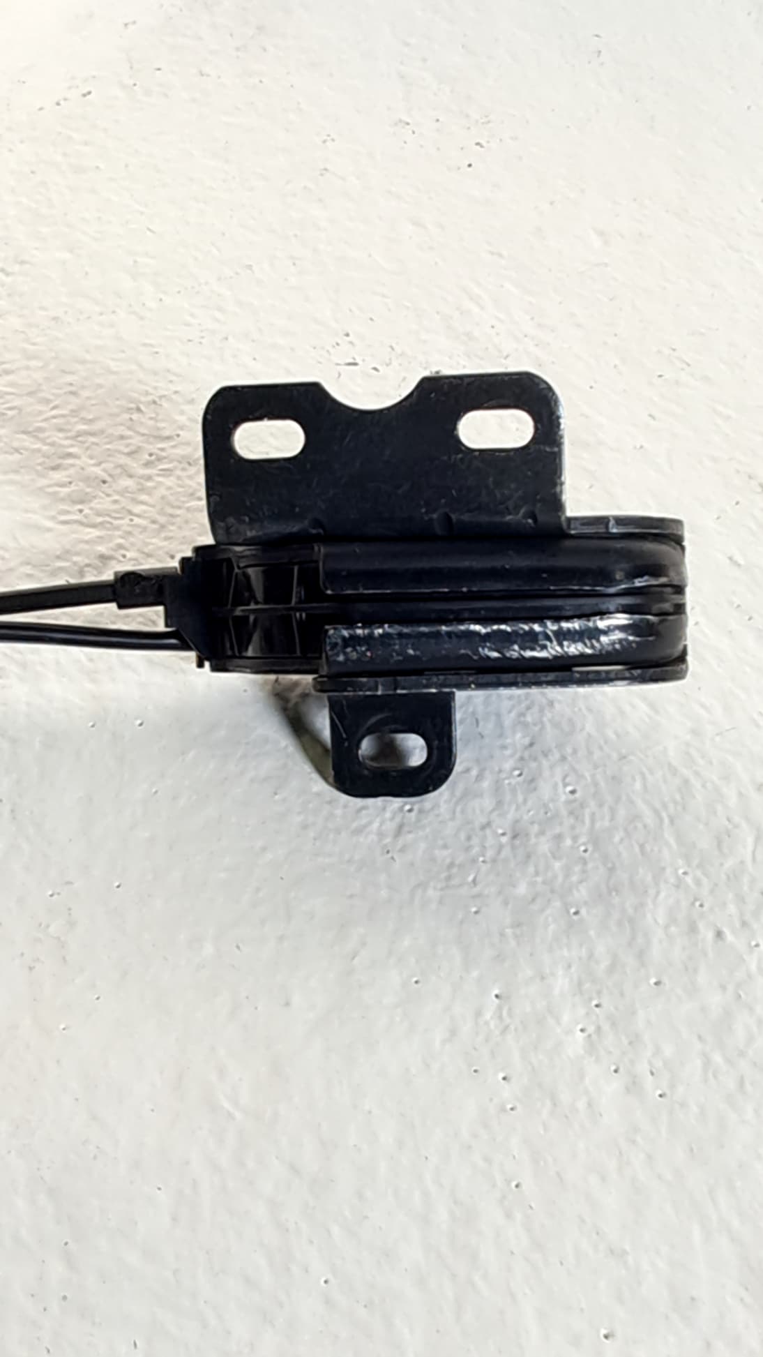 Cerradura puerta trasera izquierda BMW I3 (I01) 2