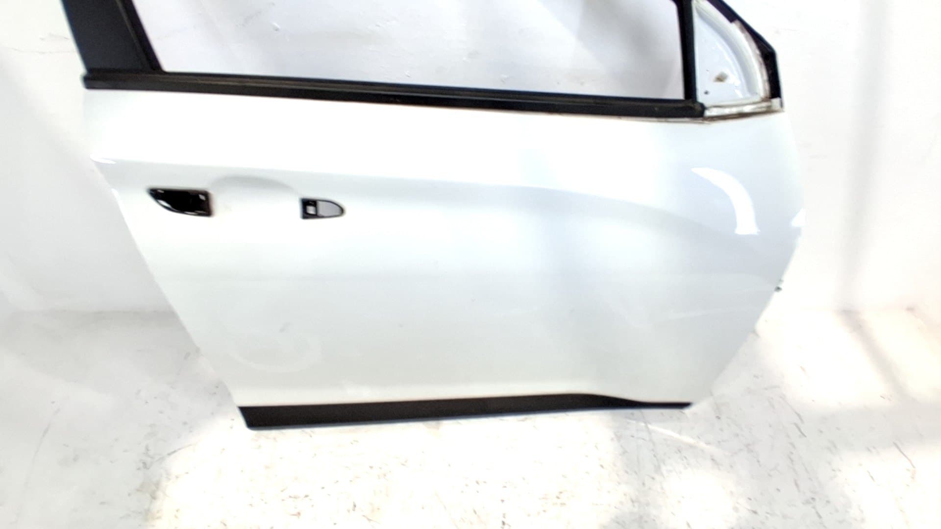 Puerta delantera derecha HYUNDAI KONA 2