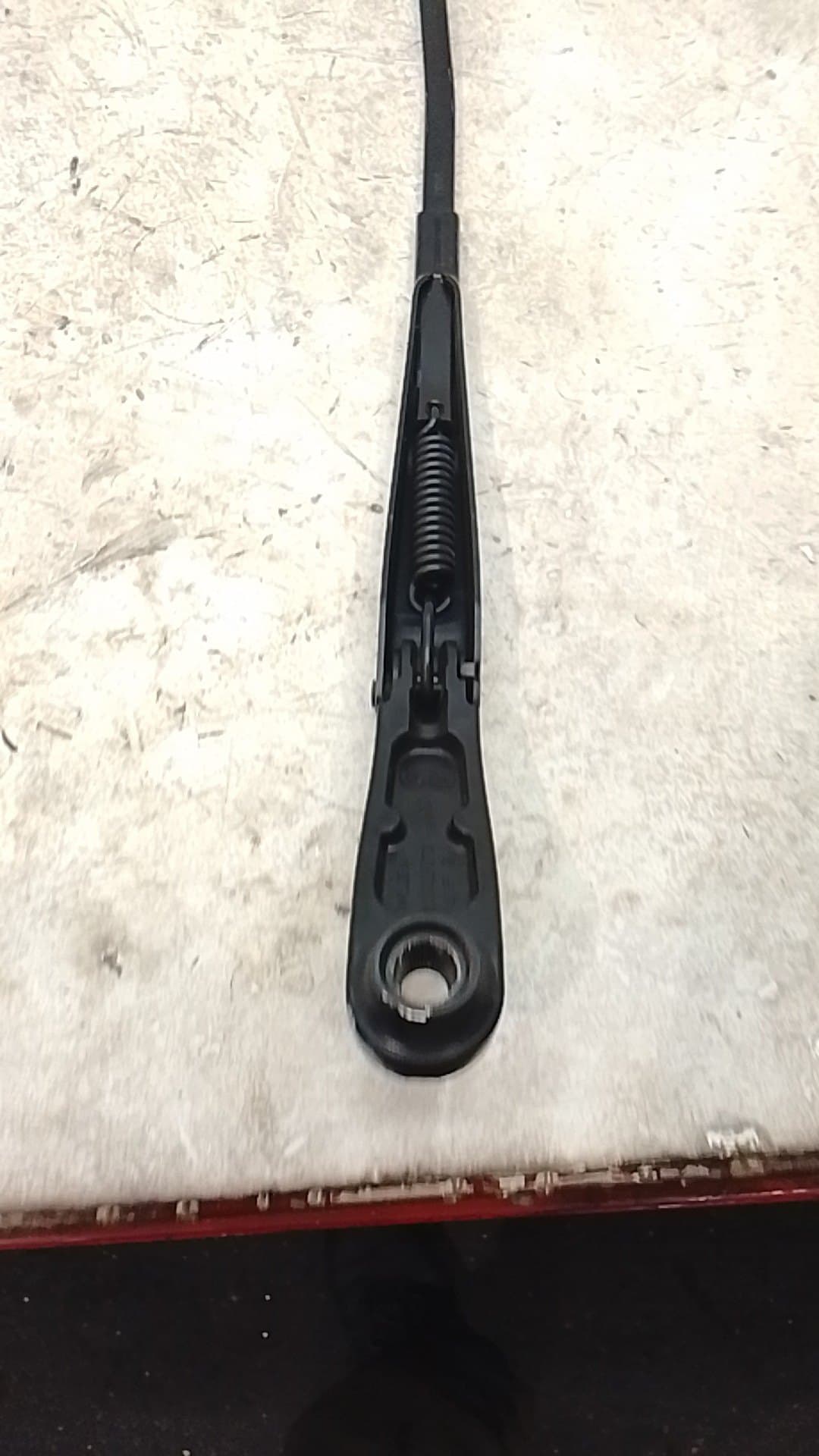 Brazo limpia delantero derecho AUDI A6 ALLROAD QUATTRO (4AH) 3