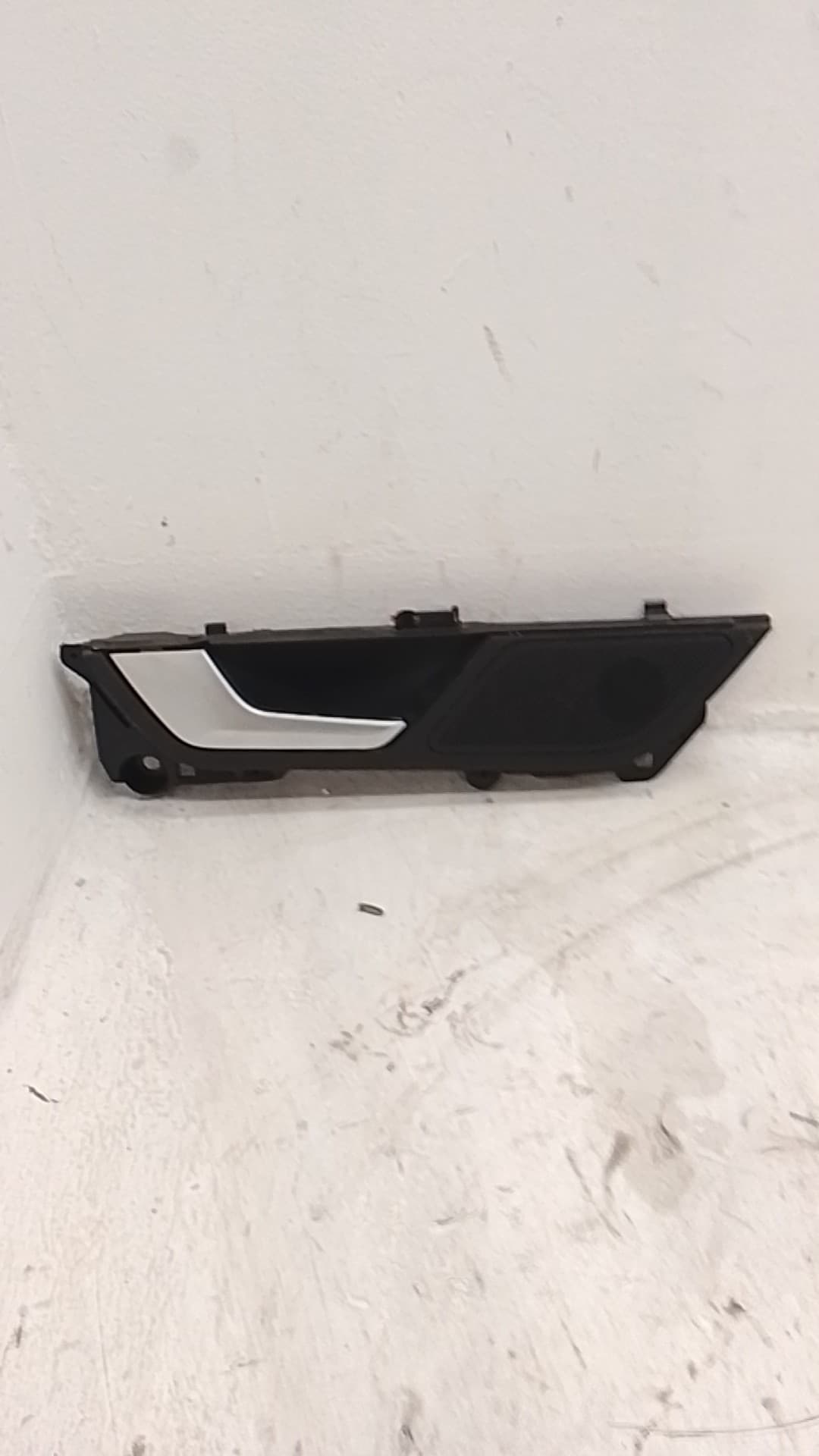 Maneta interior trasera izquierda AUDI A6 ALLROAD QUATTRO (4AH)