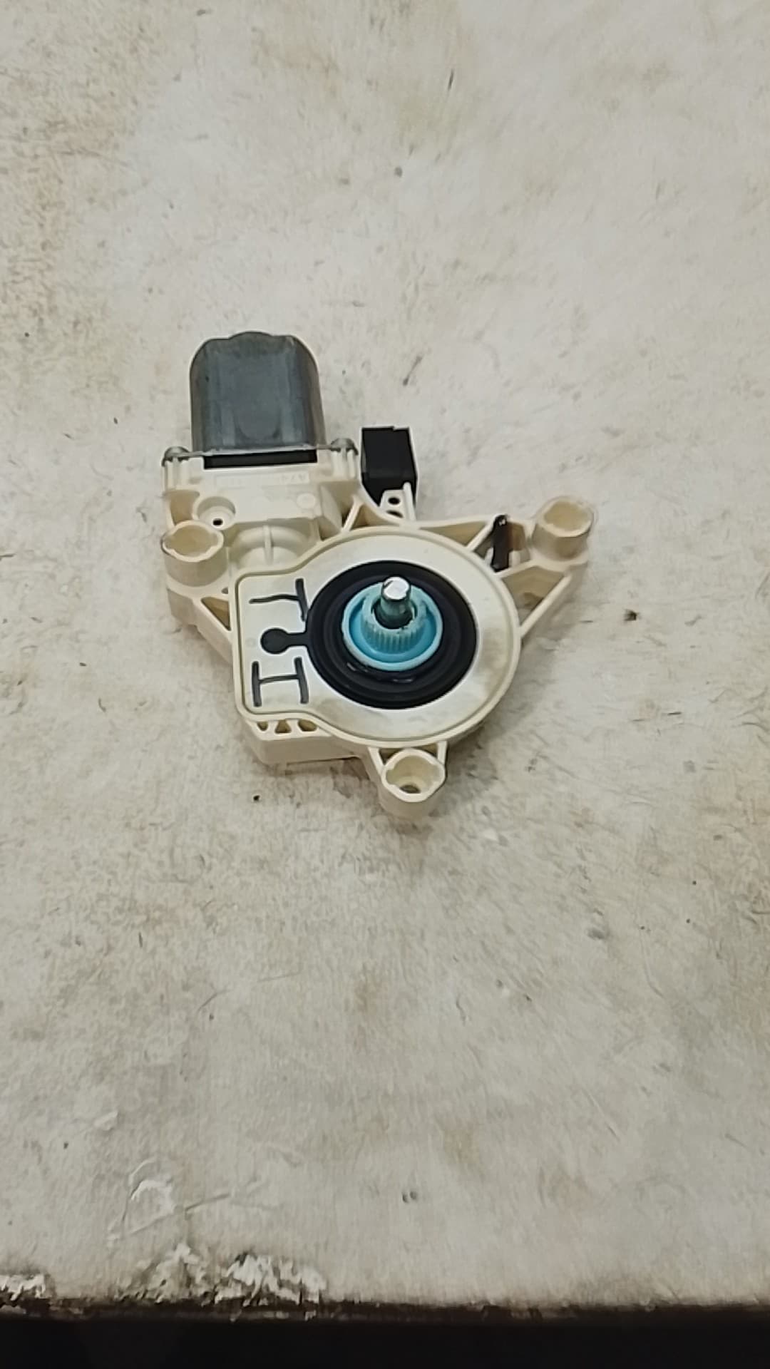 Motor elevalunas trasero izquierdo AUDI A6 ALLROAD QUATTRO (4AH)
