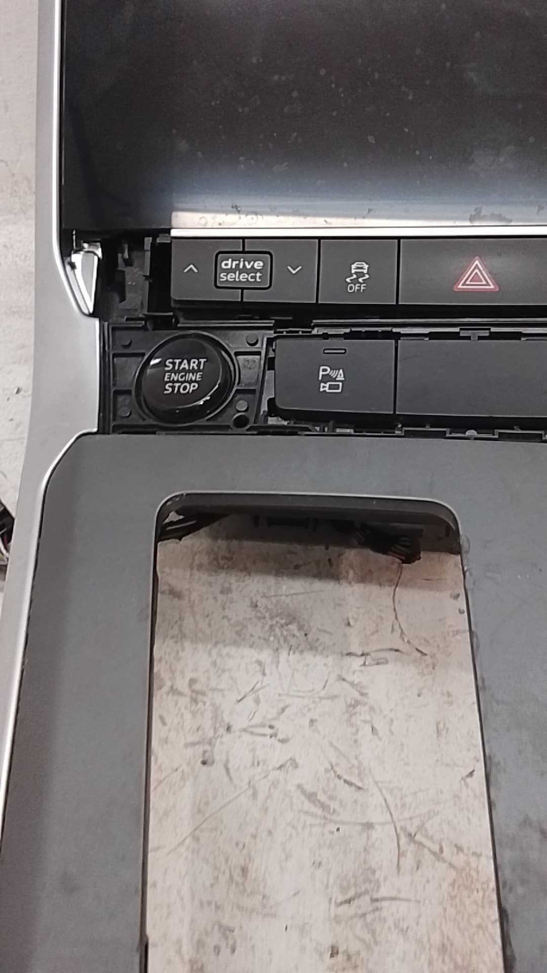 Pantalla multifuncion AUDI A6 ALLROAD QUATTRO (4AH) 4