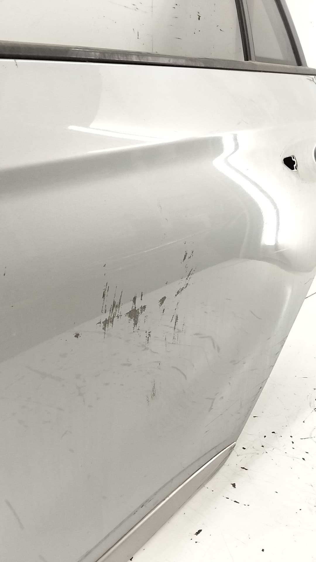 Puerta trasera izquierda HYUNDAI IONIQ 5