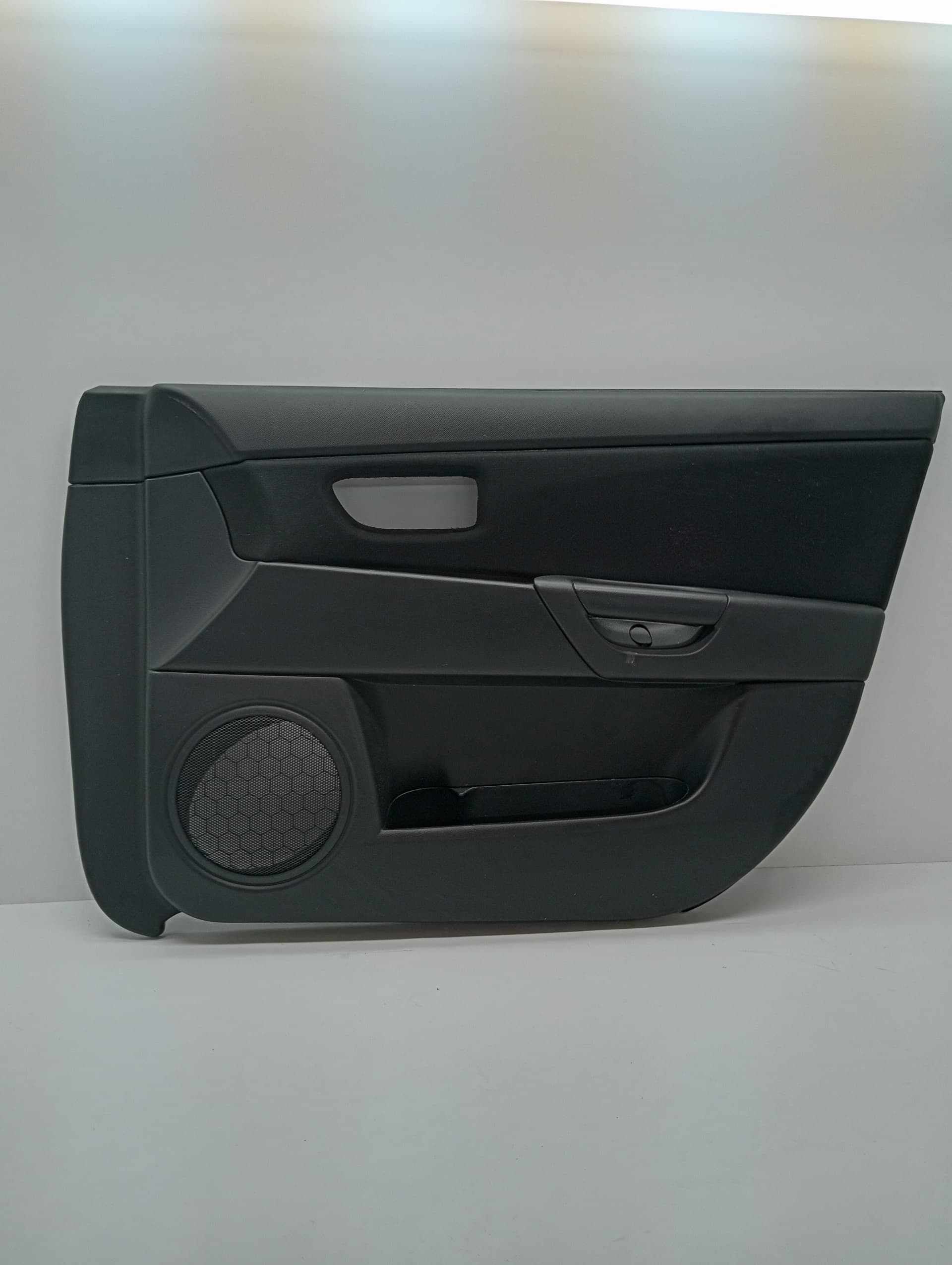 Guarnecido puerta delantera derecha MAZDA 3 (BK)