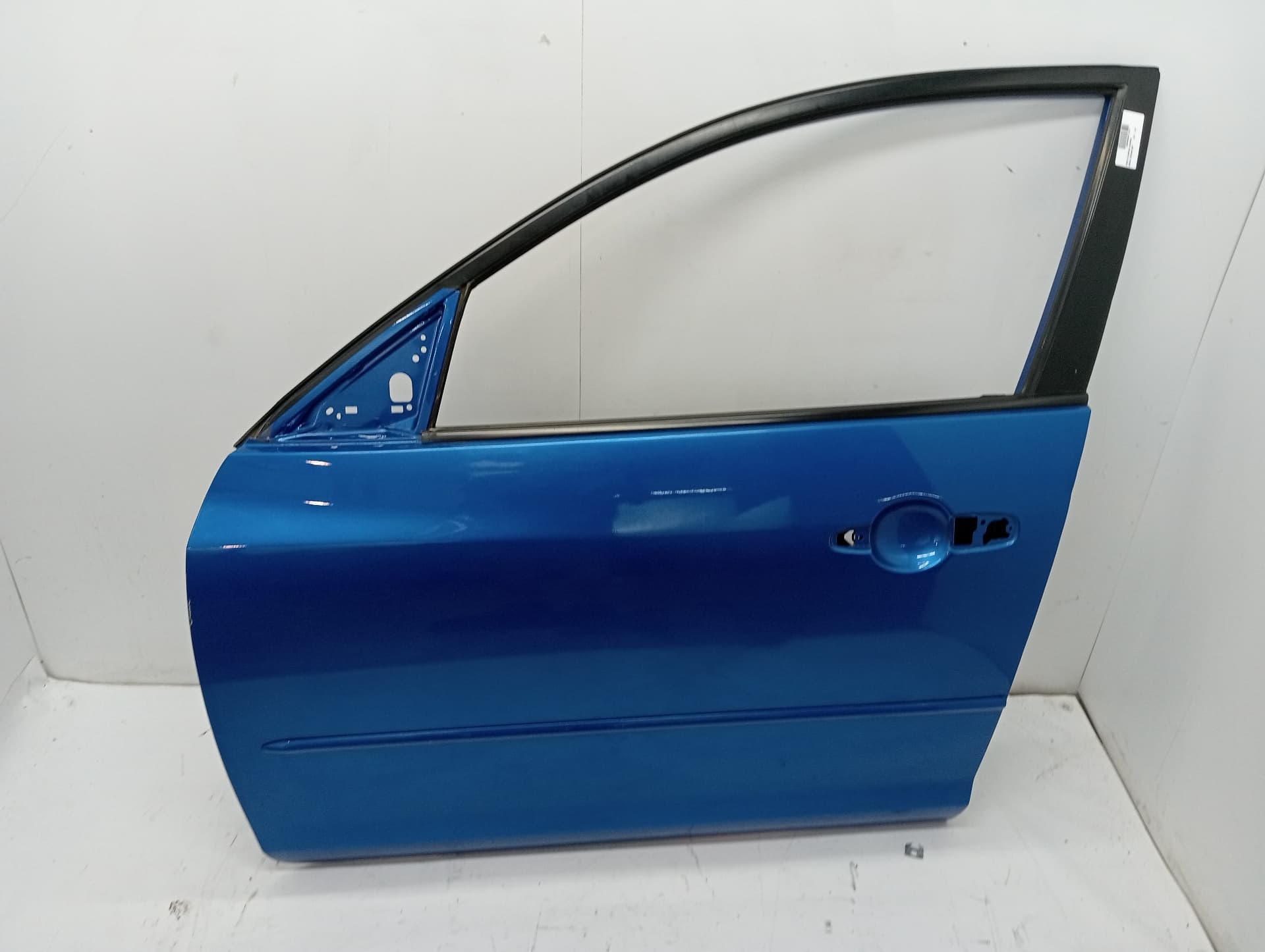 Puerta delantera izquierda MAZDA 3 (BK)