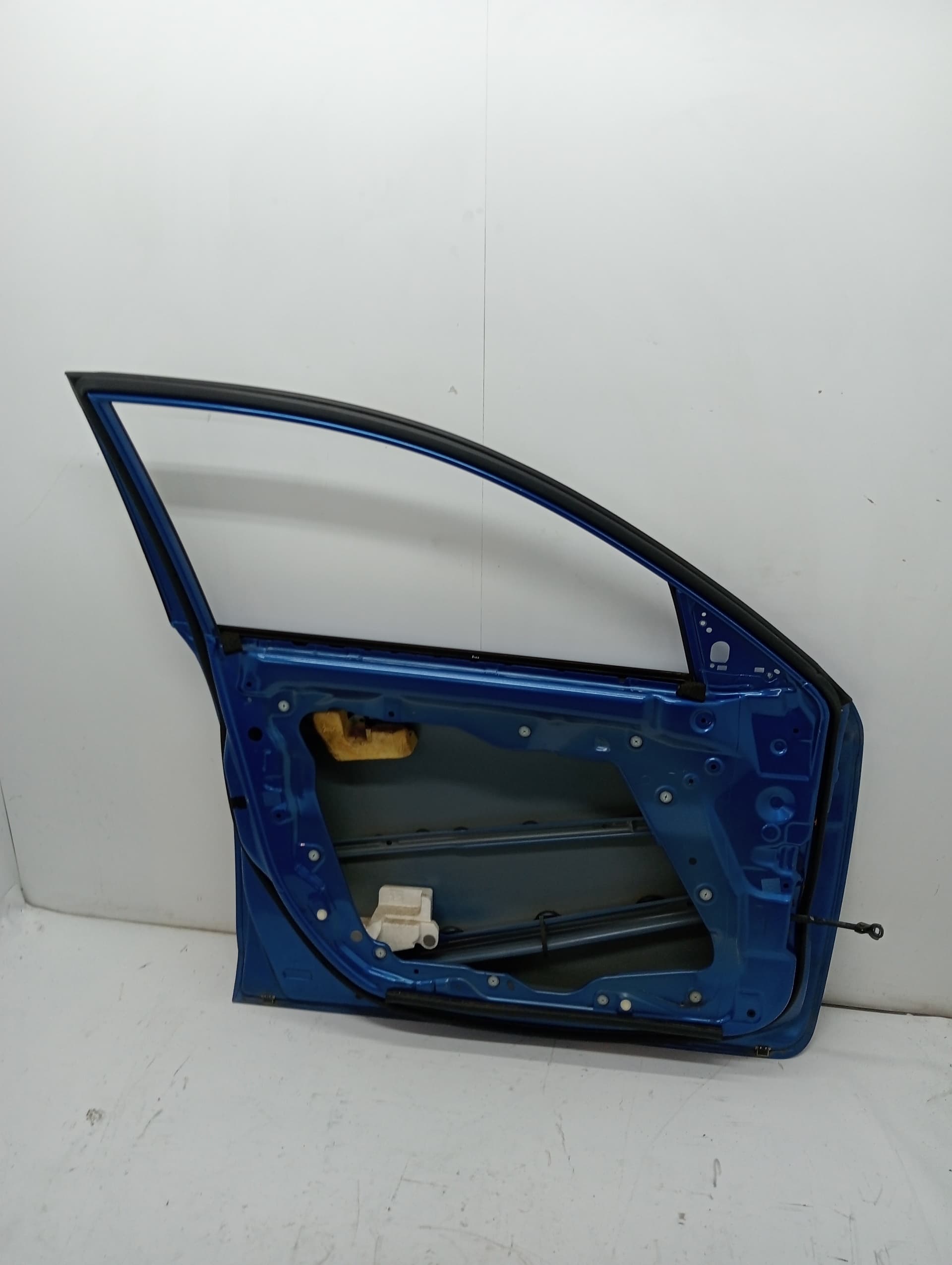 Puerta delantera izquierda MAZDA 3 (BK) 2