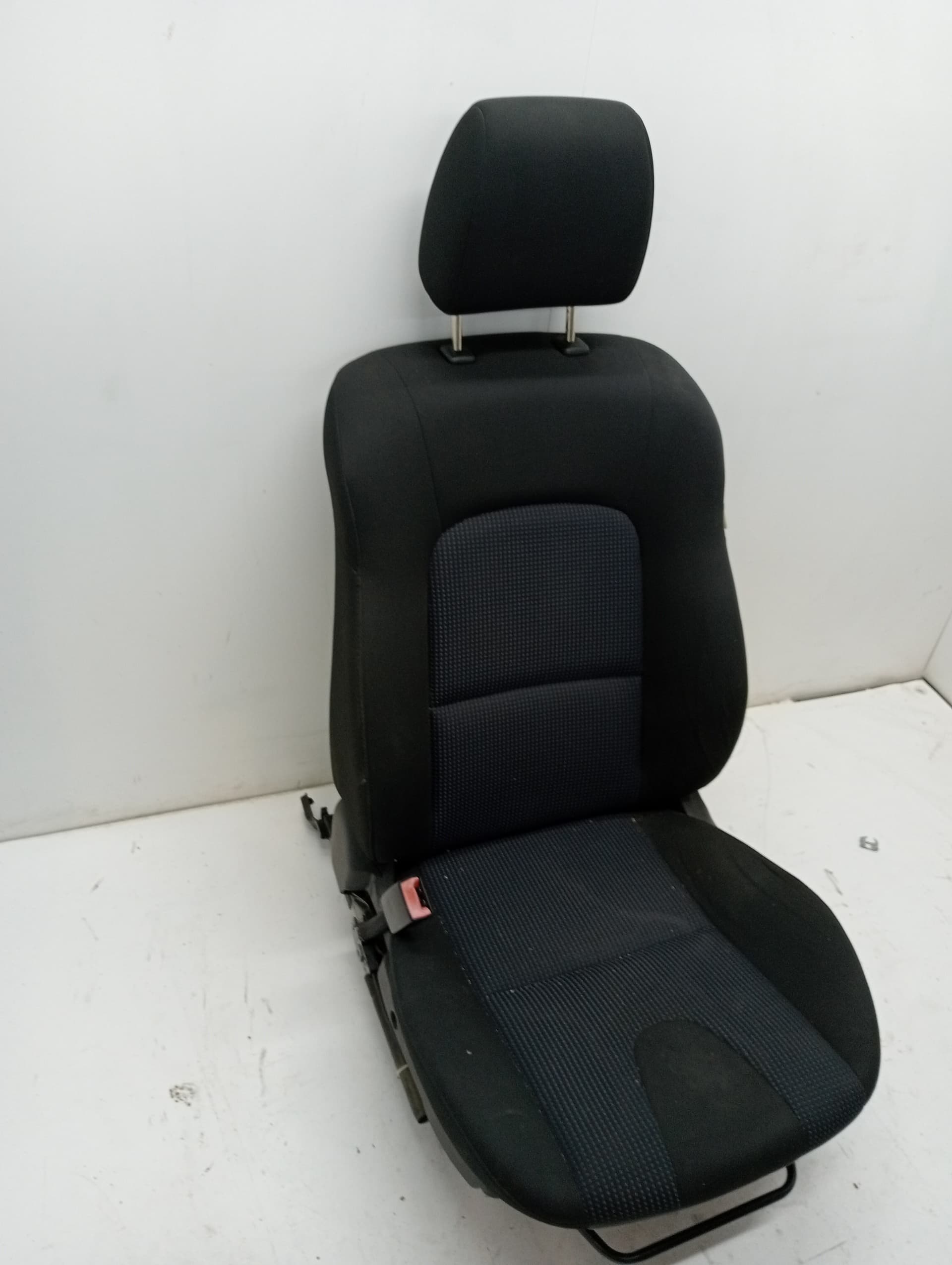 Asiento delantero izquierdo MAZDA 3 (BK) 3