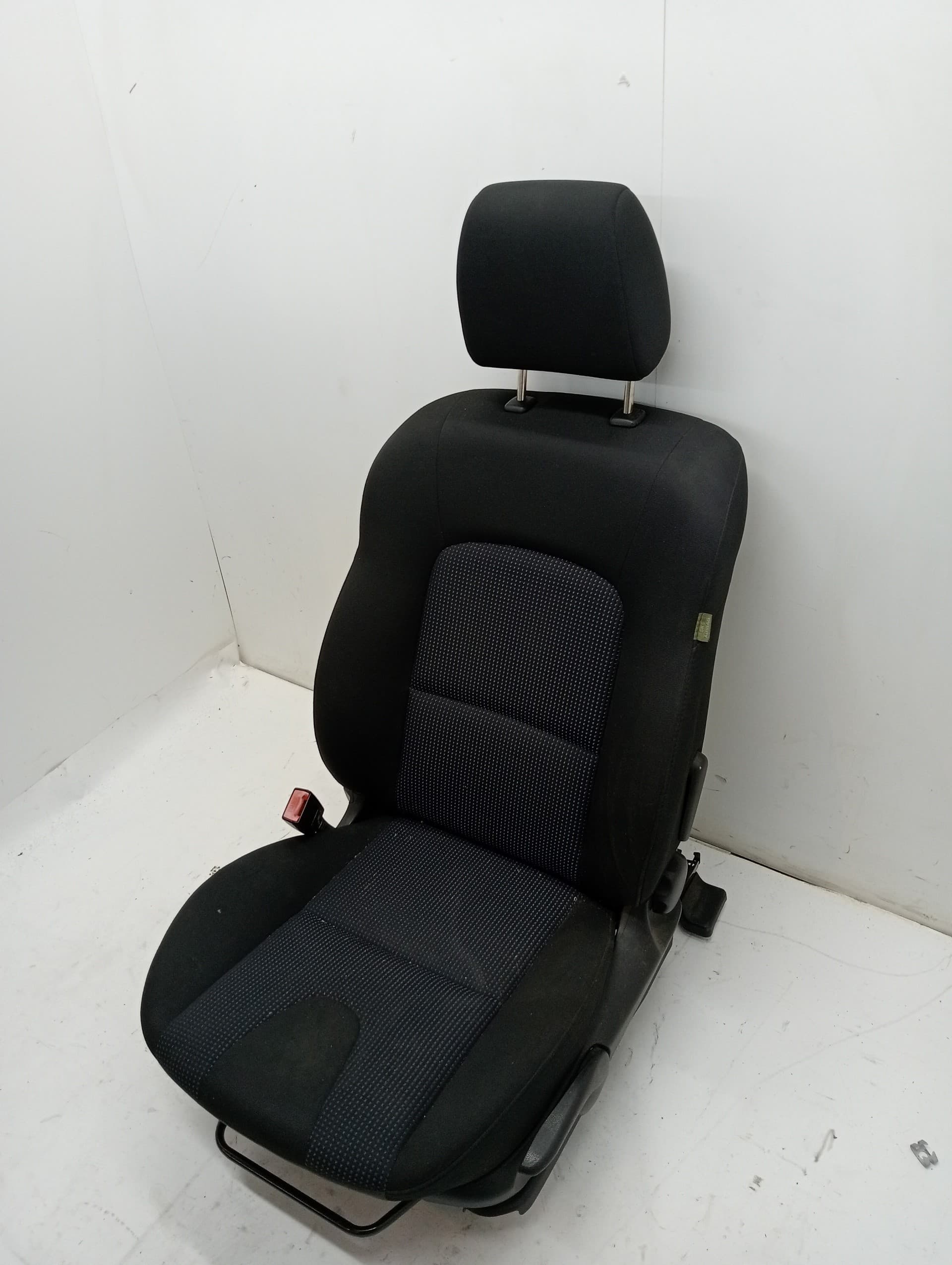 Asiento delantero izquierdo MAZDA 3 (BK) 2
