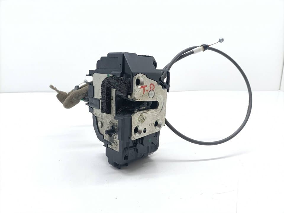 Cerradura puerta trasera derecha NISSAN QASHQAI (J10)