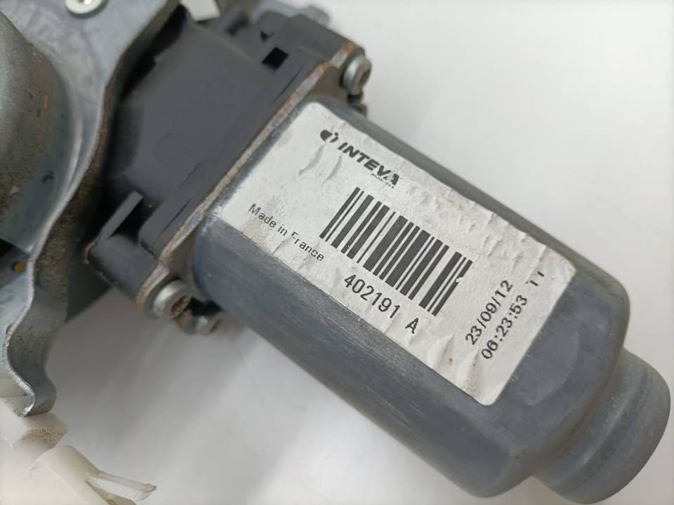 Elevalunas trasero izquierdo NISSAN QASHQAI (J10) 4