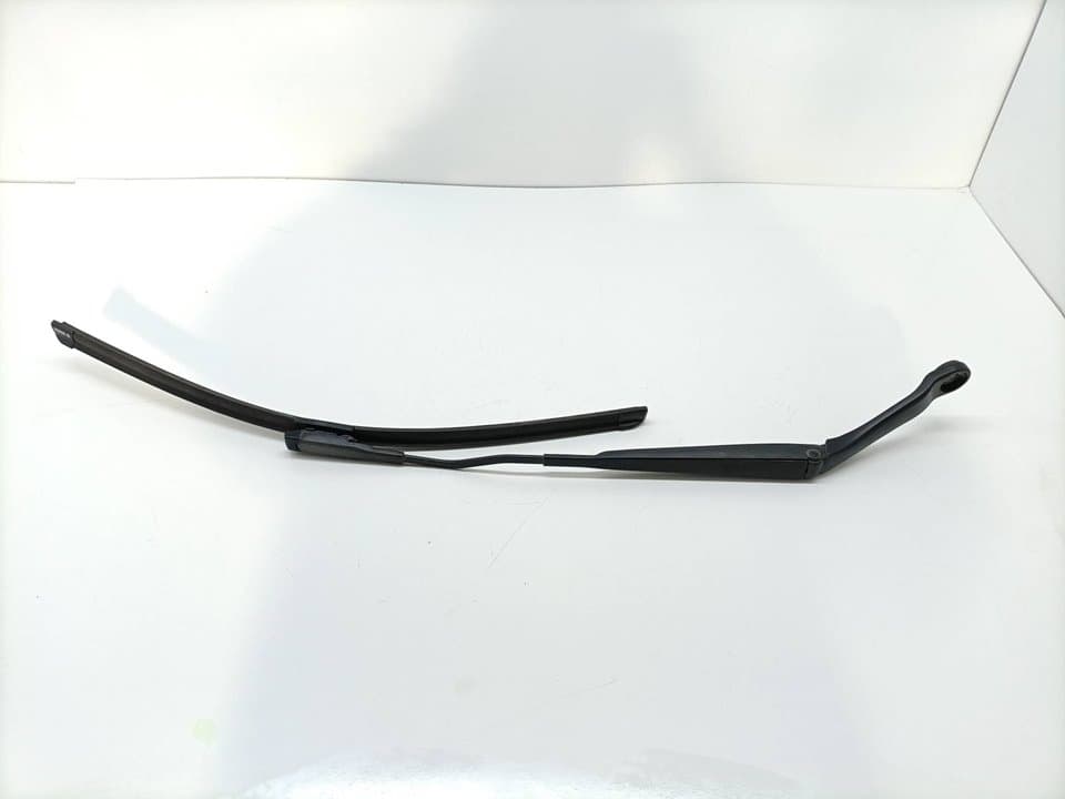 Brazo limpia delantero derecho NISSAN QASHQAI (J10)