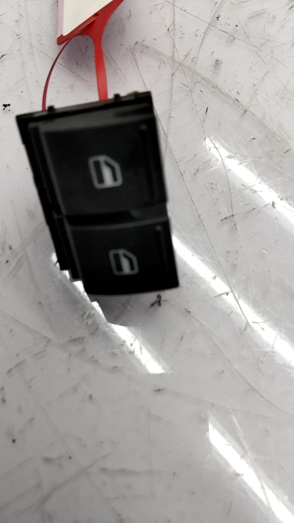 Mando elevalunas delantero izquierdo SEAT IBIZA