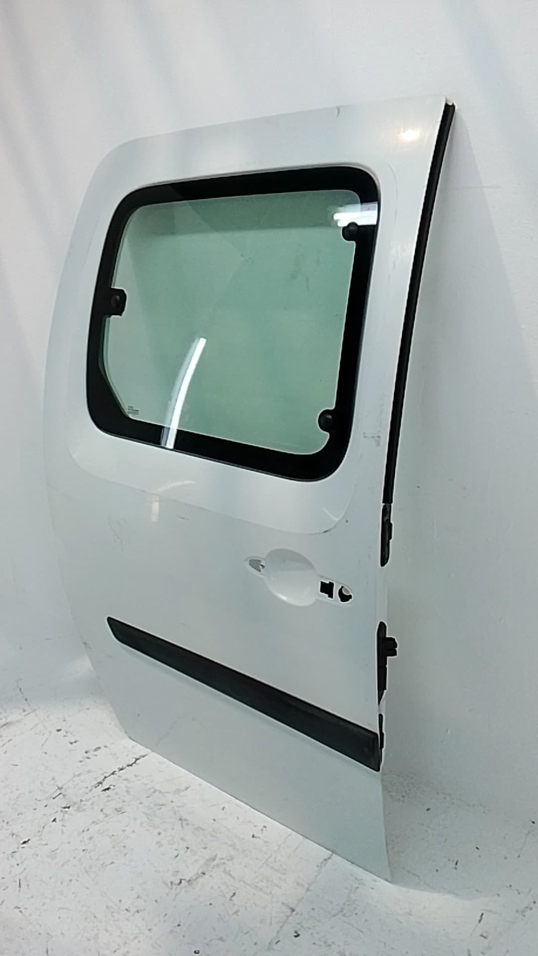 Puerta trasera derecha RENAULT KANGOO 5