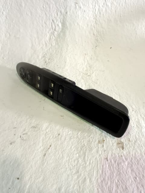 Mando elevalunas delantero izquierdo CITROEN C4 II (NC_) 2