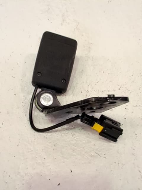 Pretensor trasero izquierdo CITROEN C4 II (NC_) 2