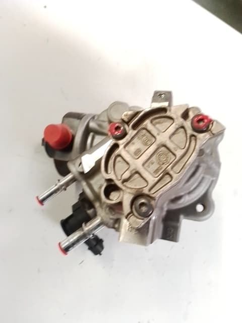 Bomba inyeccion CITROEN C4 II (NC_) 3