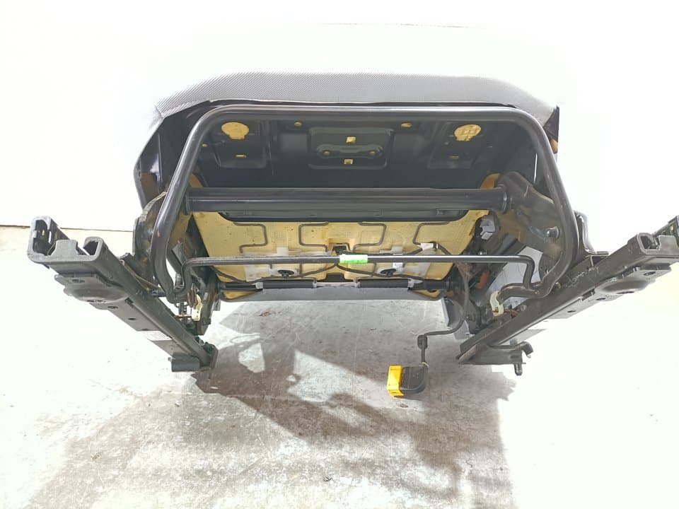 Asiento delantero izquierdo PEUGEOT 3008 4