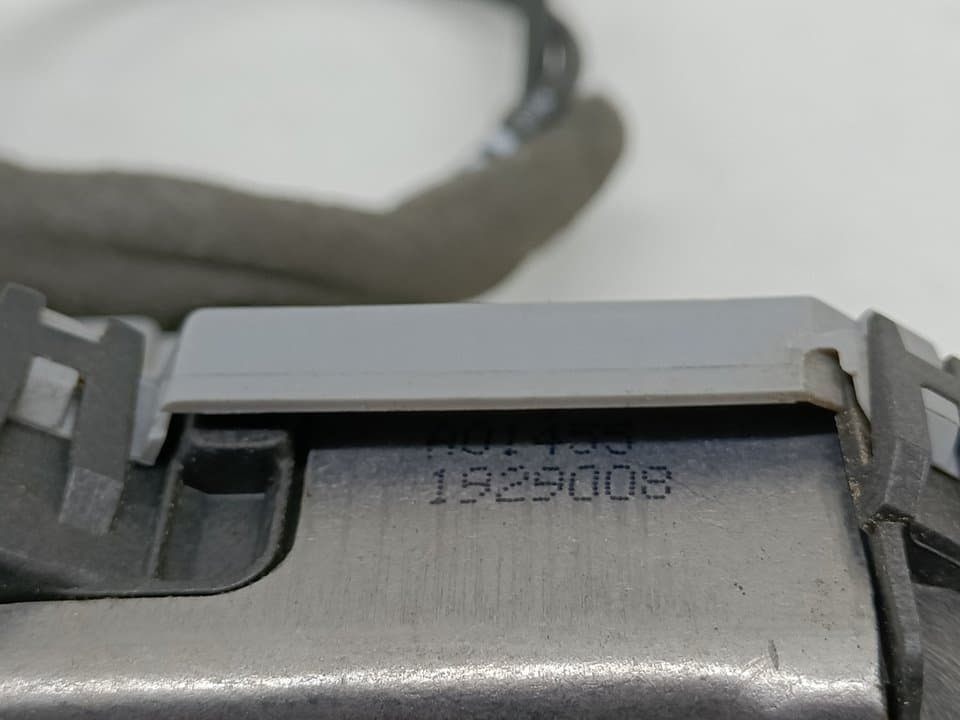 Cerradura puerta trasera izquierda PEUGEOT 3008 3