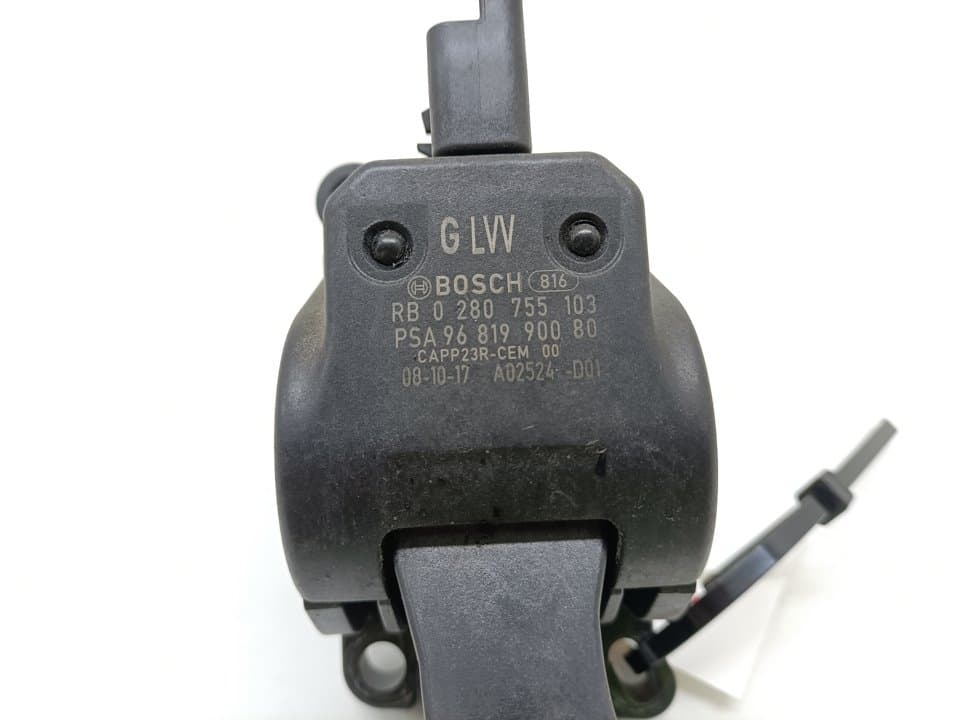 Pedal acelerador PEUGEOT 3008 4