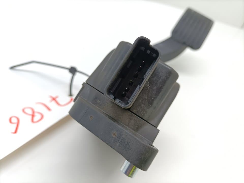 Pedal acelerador PEUGEOT 3008 3