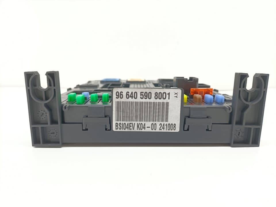 Caja reles / fusibles PEUGEOT 3008 3