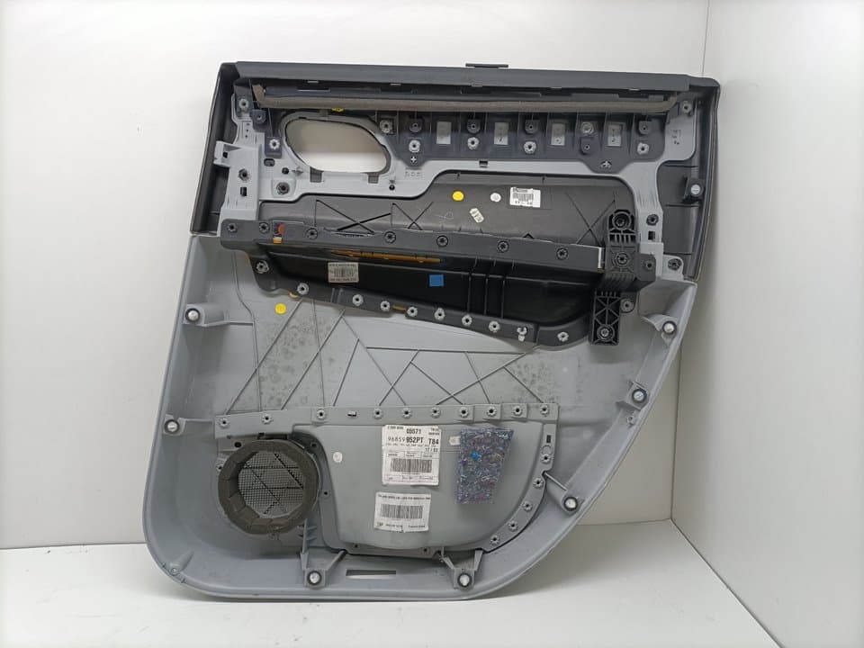 Recambio PEUGEOT 3008 ref. 96859952 3